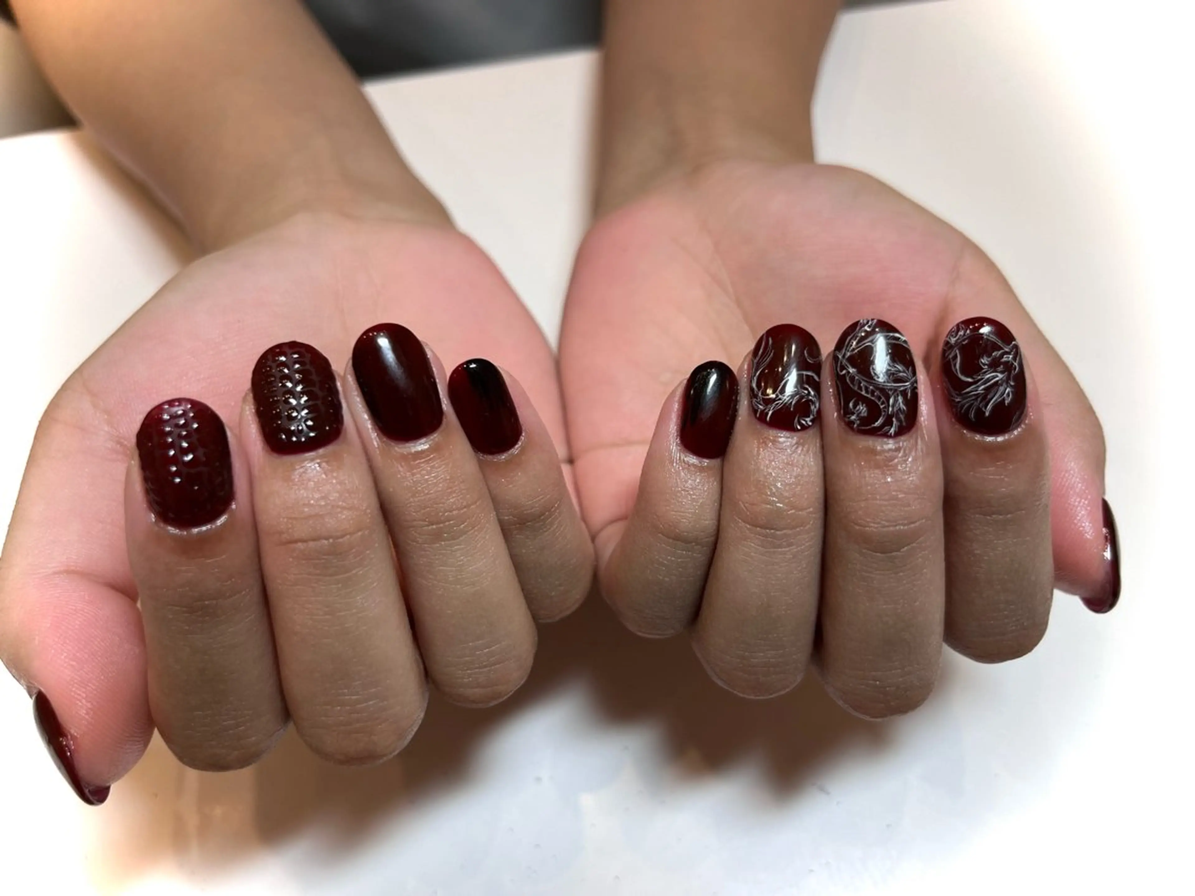 ネイル アートネイル ボルドー ジェルネイル 持ち込み パラジェル ハンドネイル himitsukichi所属・himitsu kichiのネイルデザイン