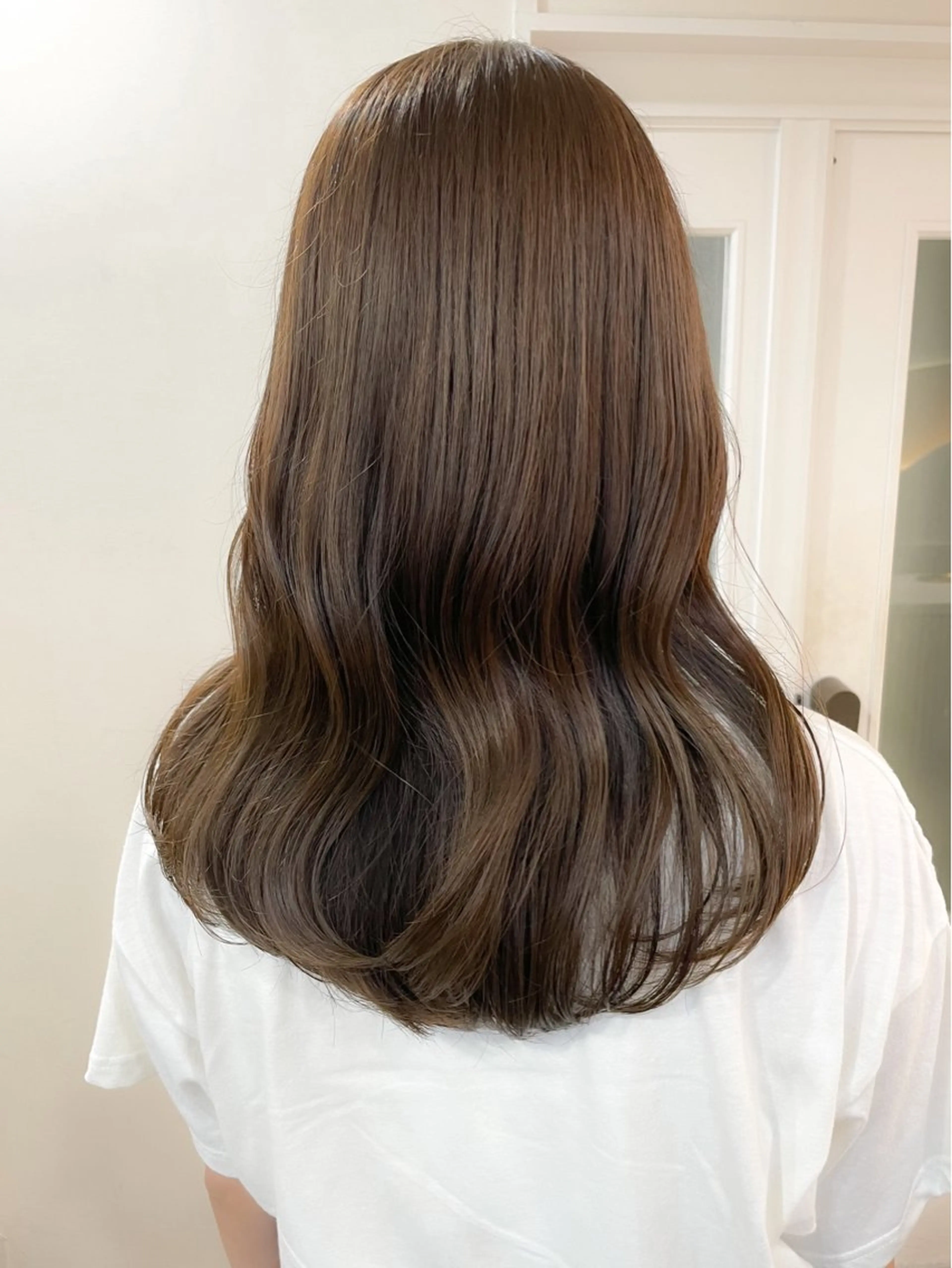 カラー ブリーチ ケアブリーチ ダブルカラー ハイライトカラー イルミナカラー ヘアカラー トリートメント ミディアム/顔周り/ ベージュ🌼mayuのヘアスタイル