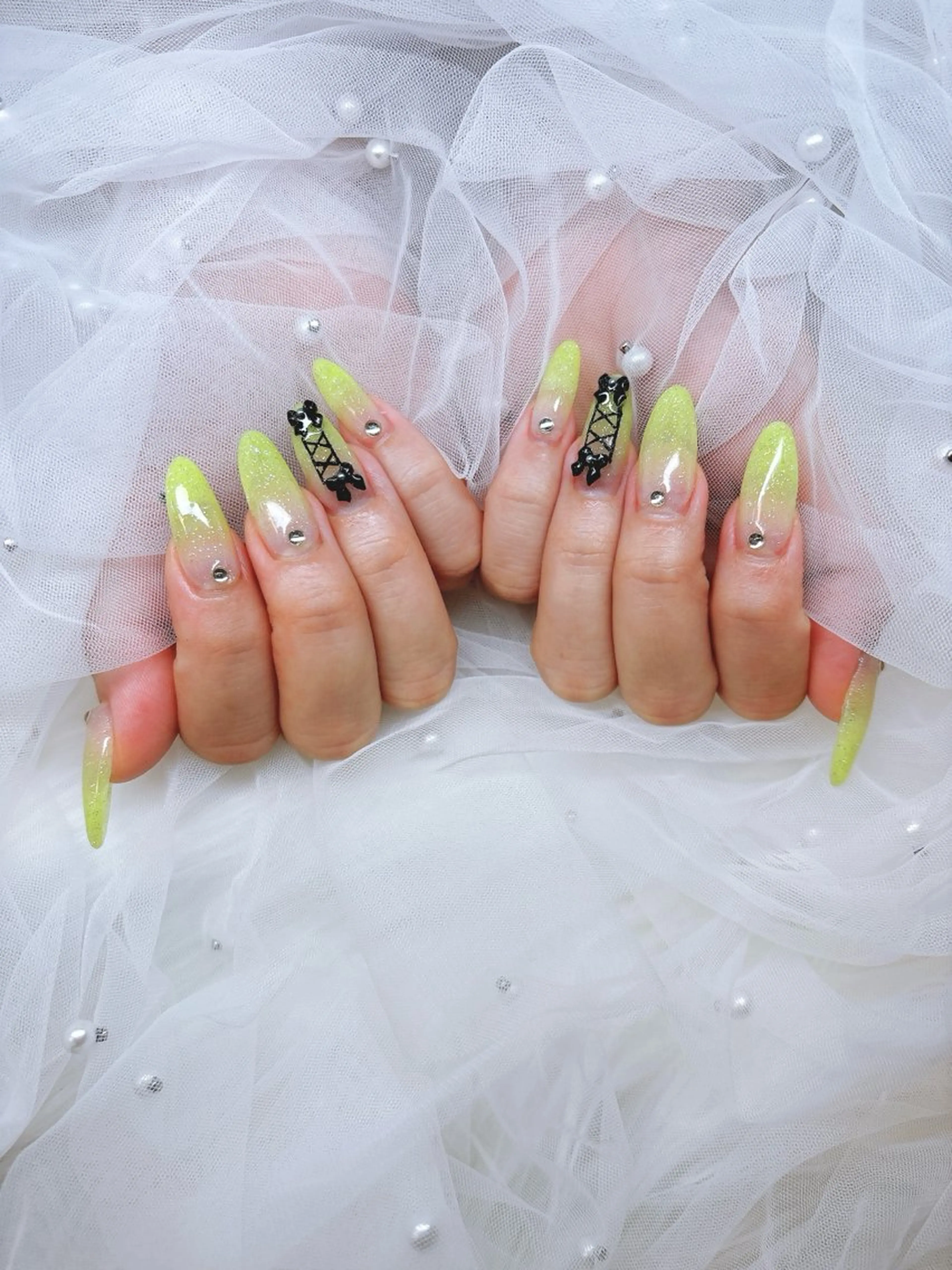 ネイル YoLo Nail所属・YoLo Nail AOIのネイルデザイン