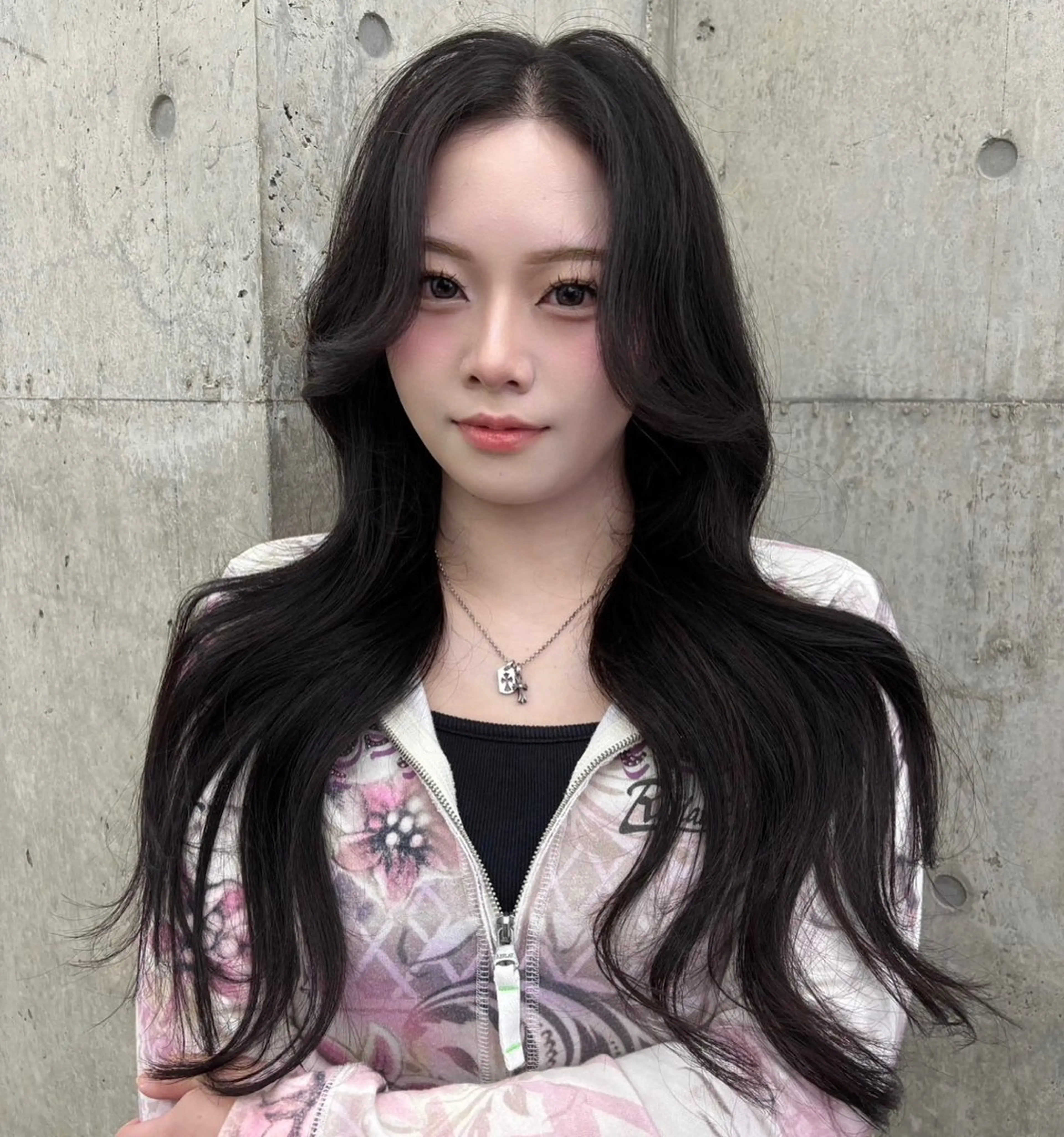 ロング 韓国風ヘア 福田 彩心のヘアスタイル