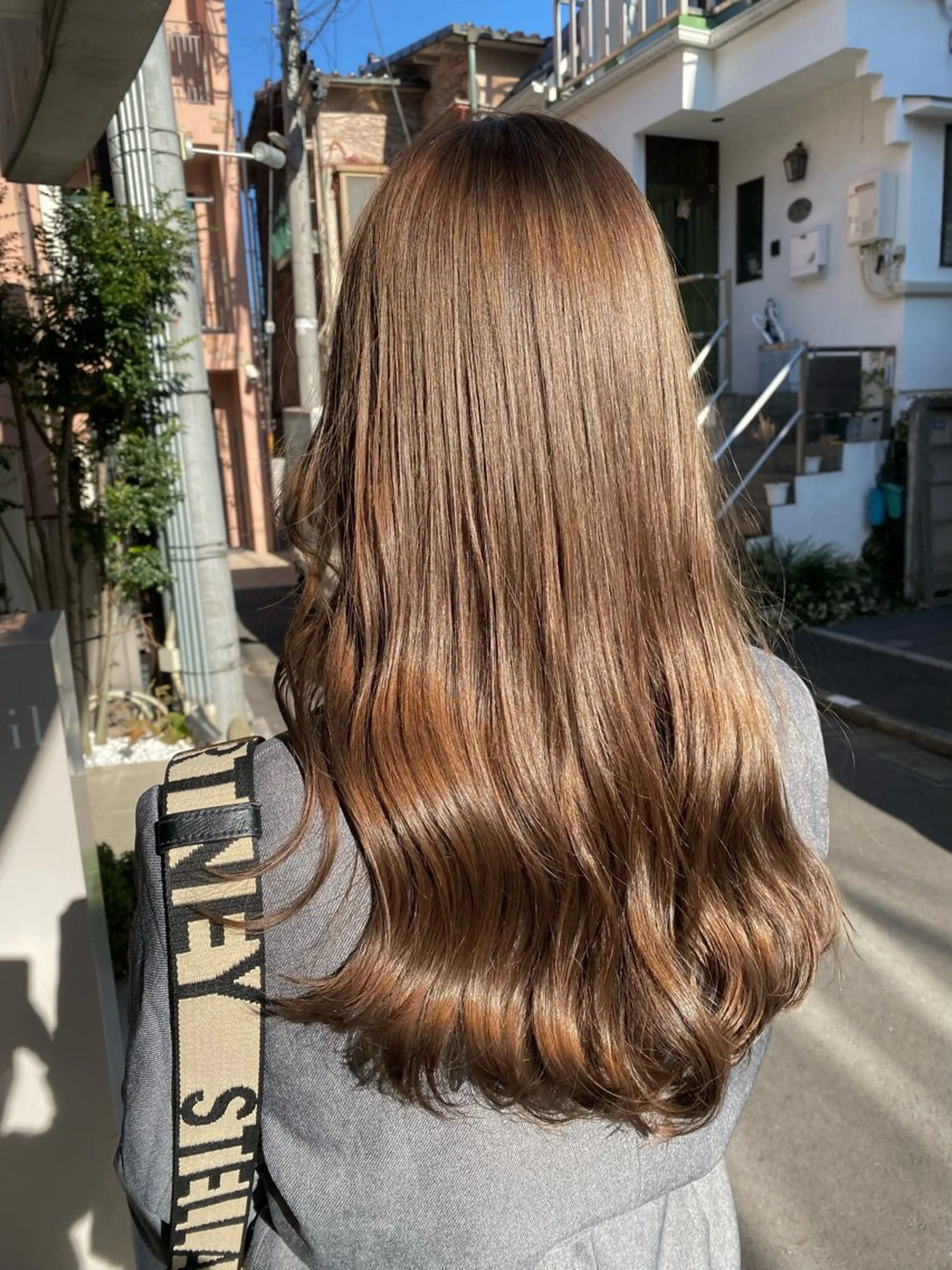 ロング カラー ベージュカラー ブリーチ ミルクティーベージュ カット ヘアカラー トリートメント グレージュ/透明感/ 韓国ヘア/RISAのヘアスタイル