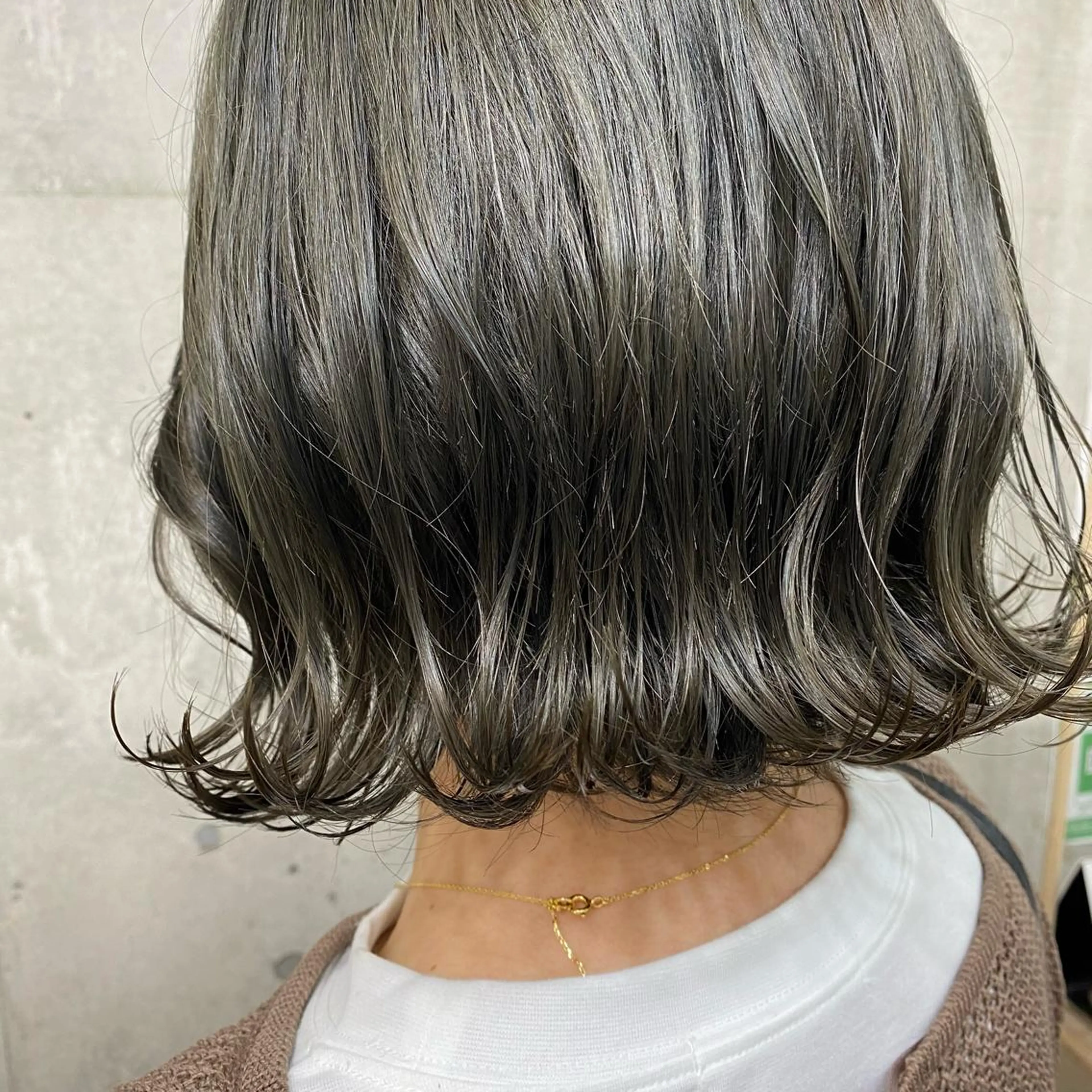 ミディアム カラー ブリーチ 🐰 Ｎａｎａｍｉ🎀のマツエク・マツパデザイン