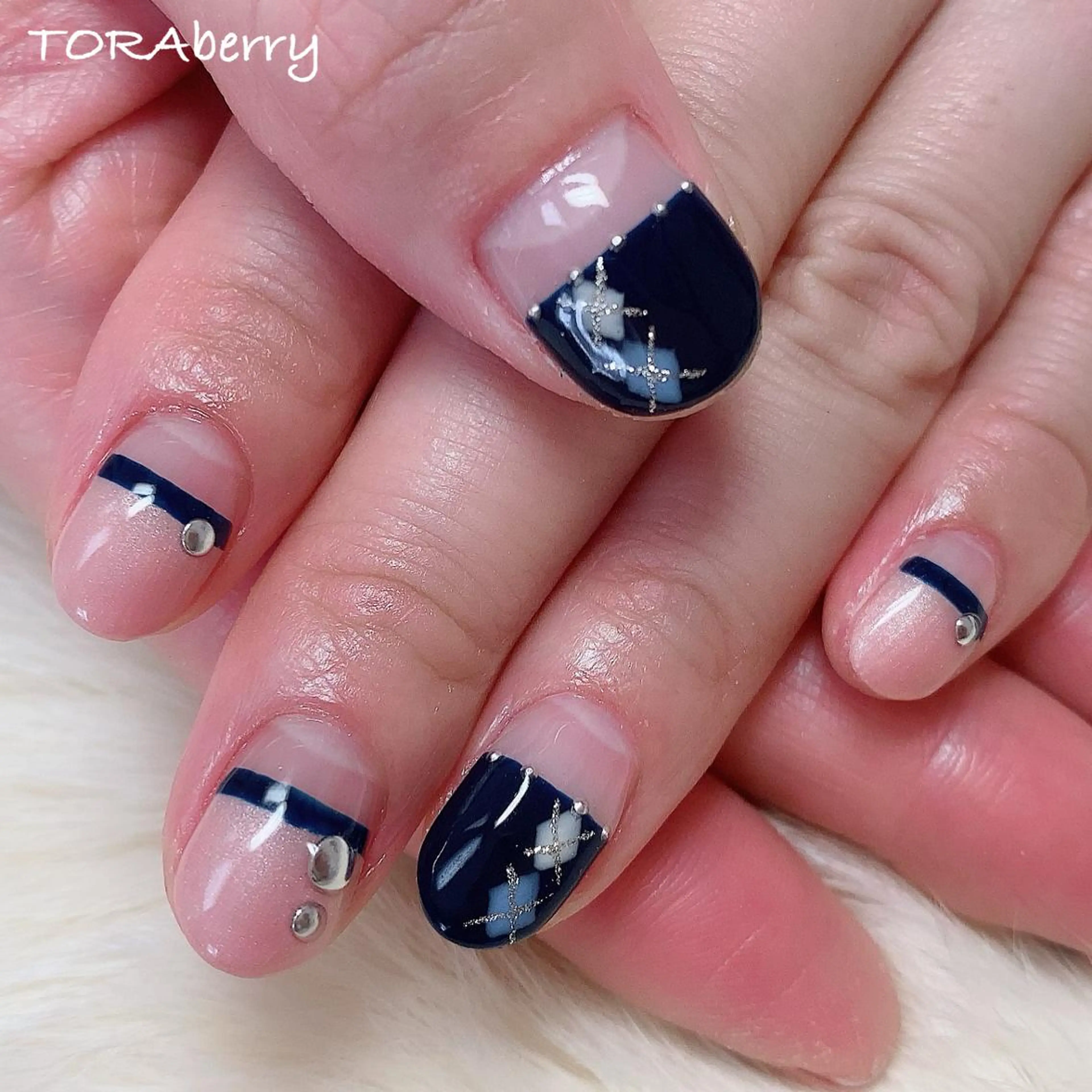 ネイル ハンドネイル ネイリスト なつみのネイルデザイン