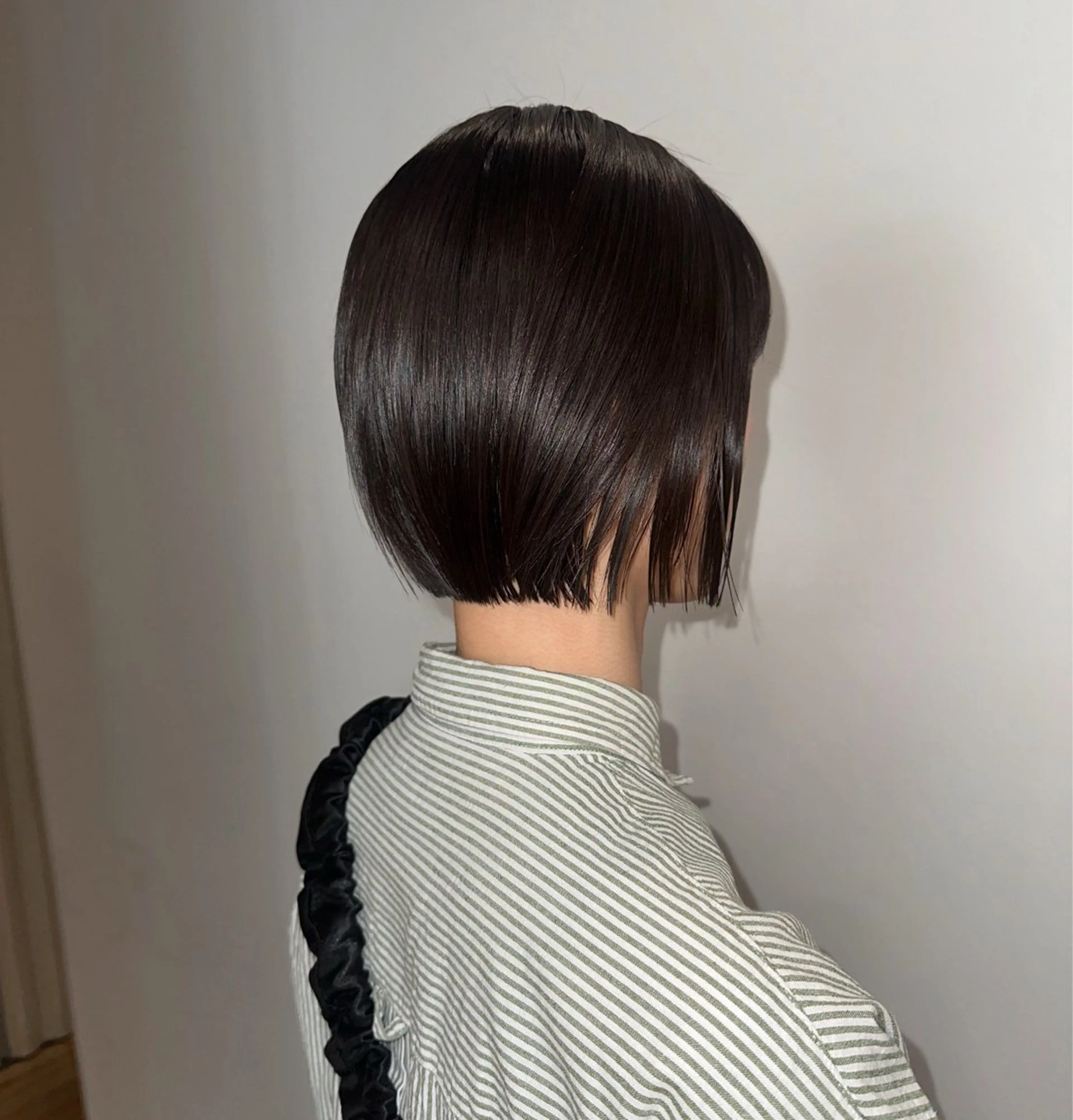 ショート カット 塩澤 榛奈のヘアスタイル