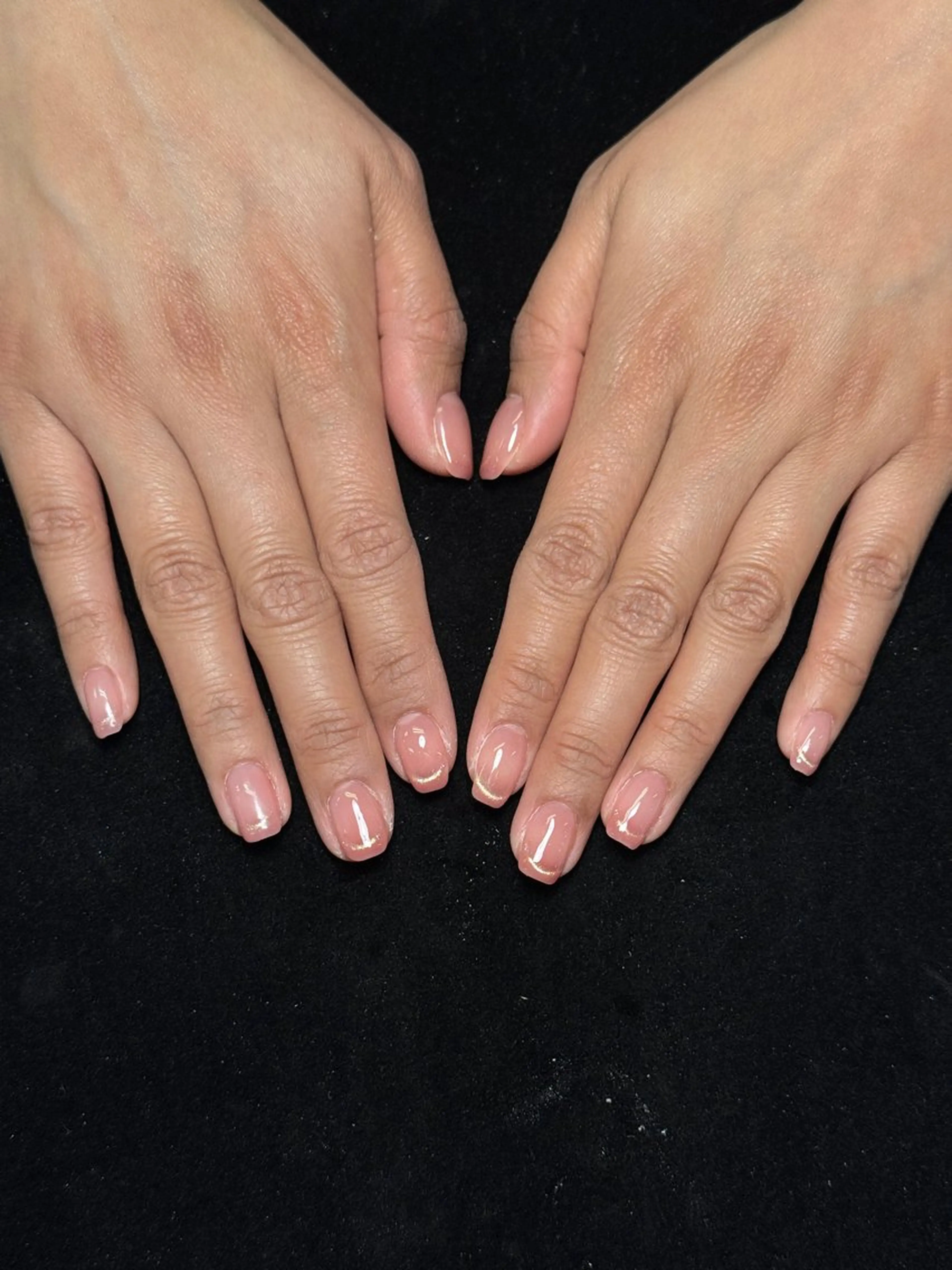 ネイル フレンチネイル マグネットネイル マグネットフレンチ Nail salon Amoureuse ネイルサロン アムルーズ所属・ネイリスト ミクのネイルデザイン