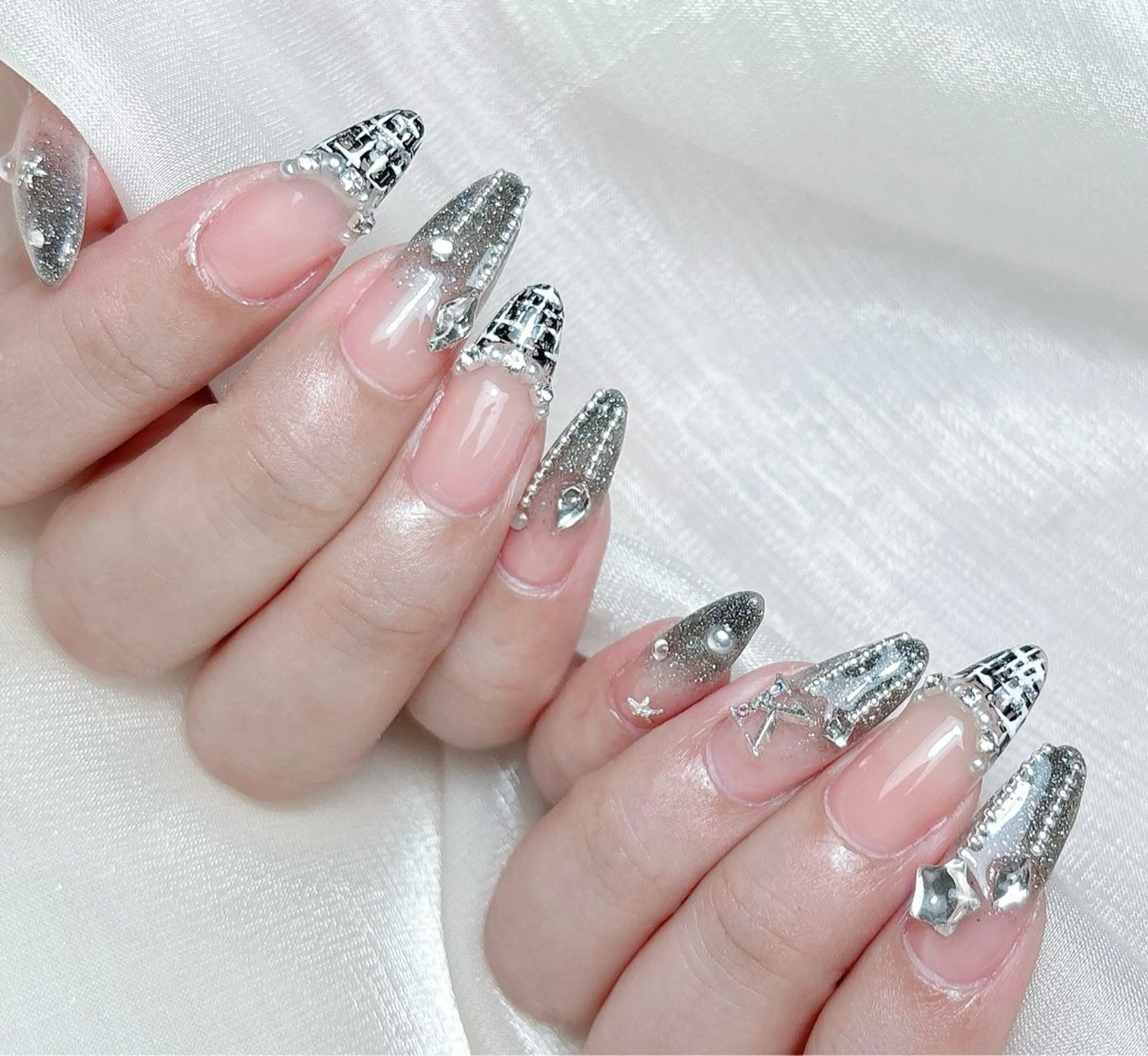 ネイル M🌷nail 長さだし専門店のネイルデザイン