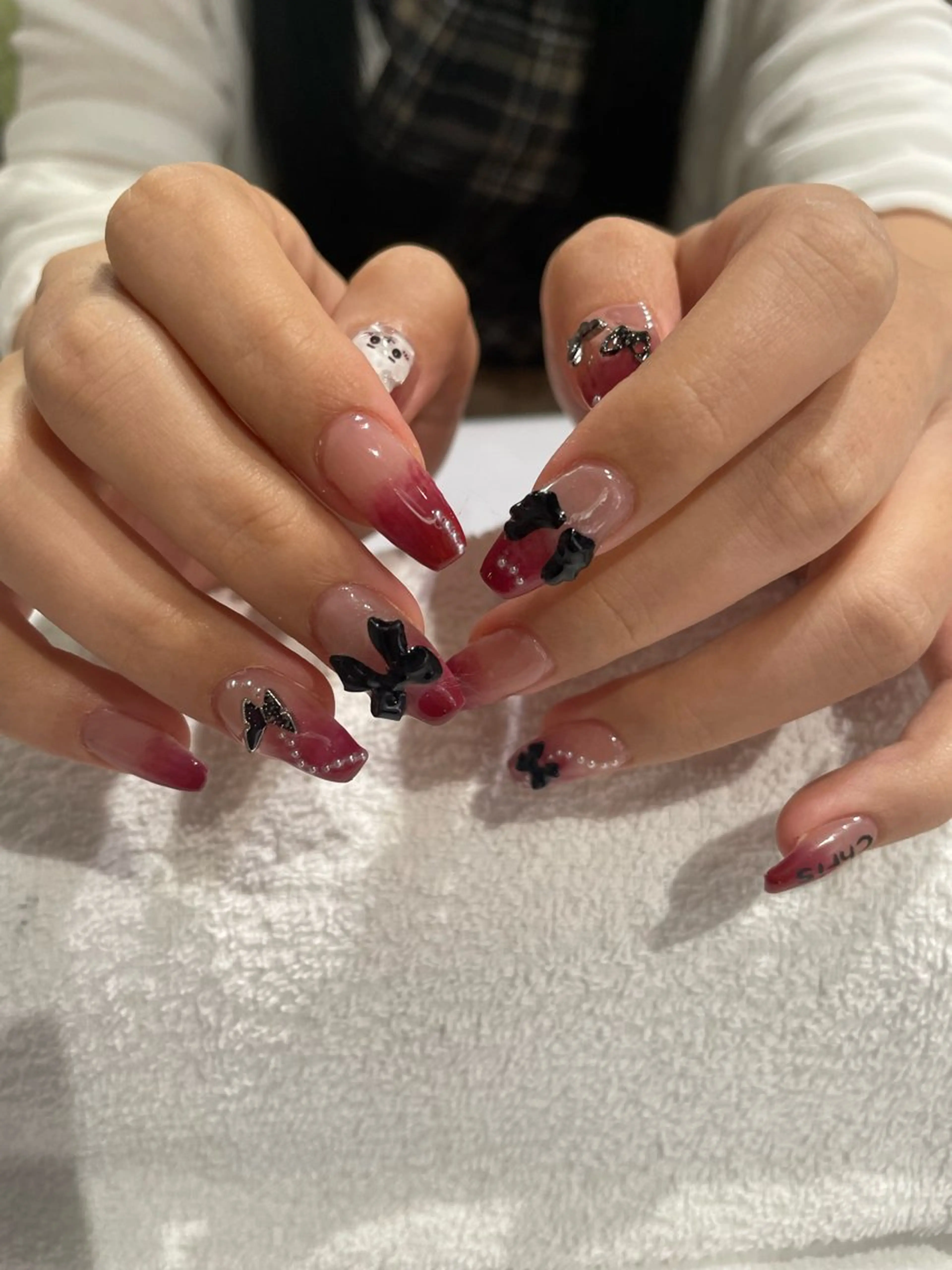 ネイル ハンドネイル るか/透明感 カラー/アレンジのヘアスタイル