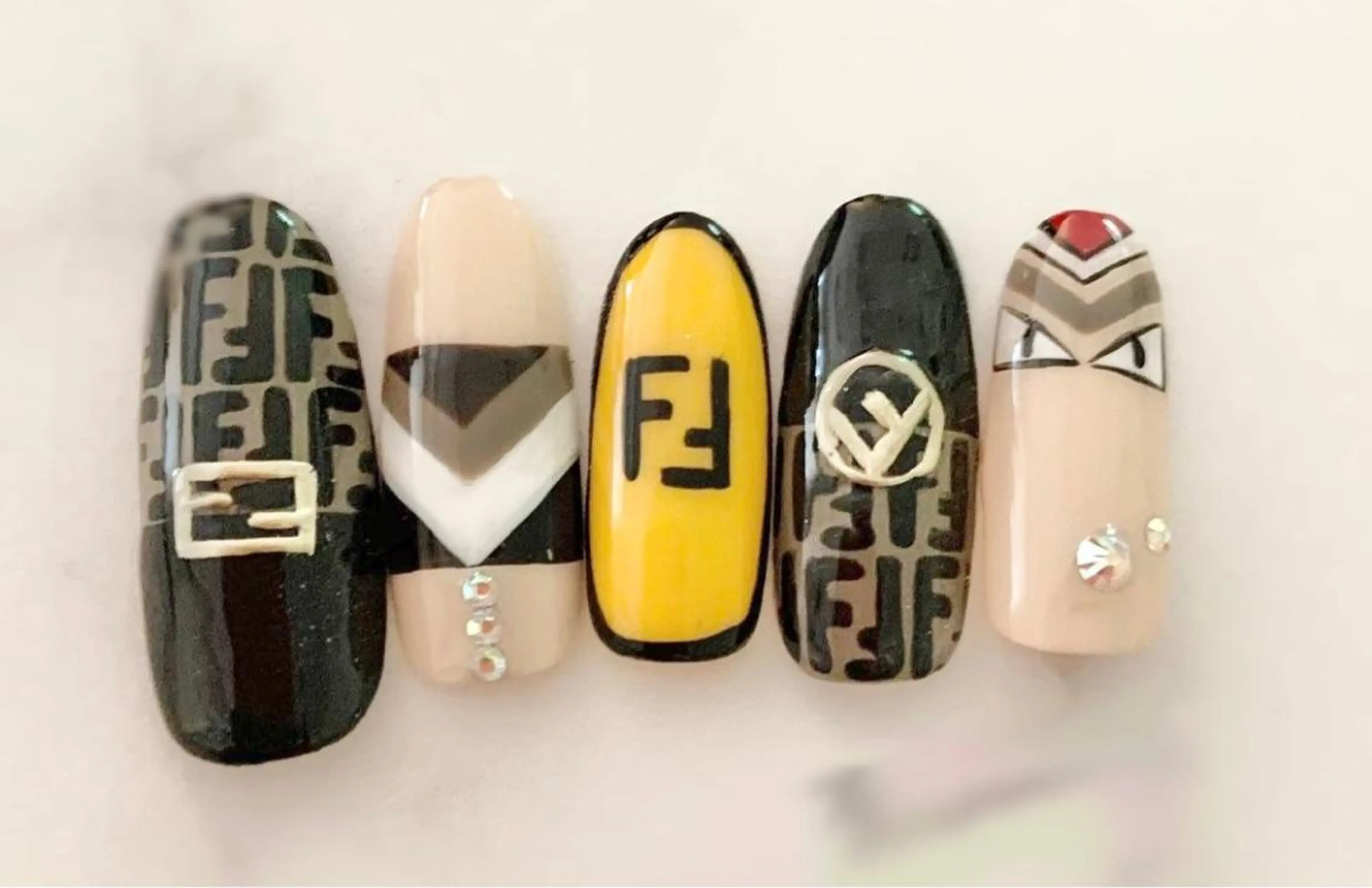 ネイル Kosaku Naomiのネイルデザイン