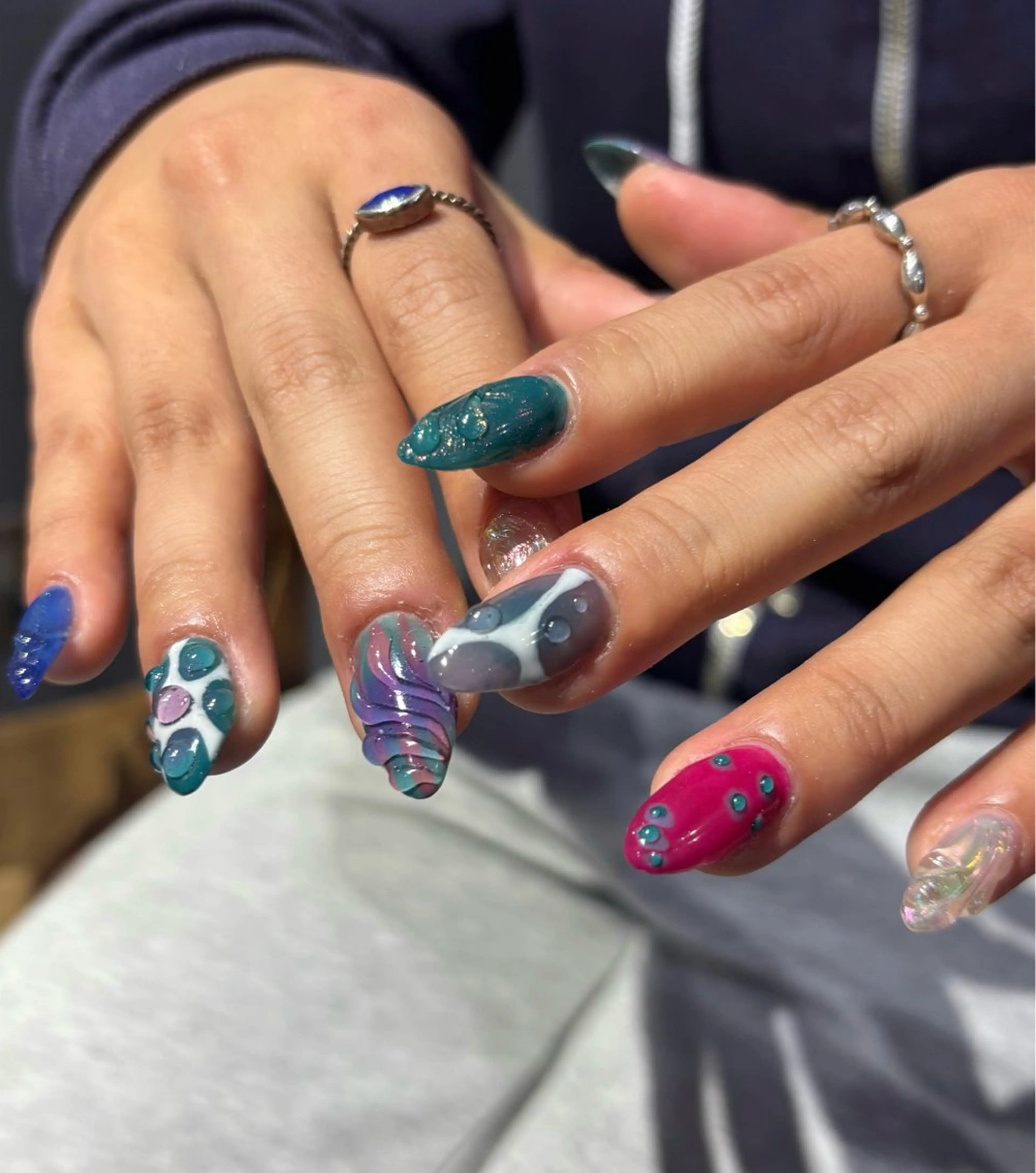 ネイル ハンドネイル 🪐富島彩夏 /海外nail🪐のネイルデザイン