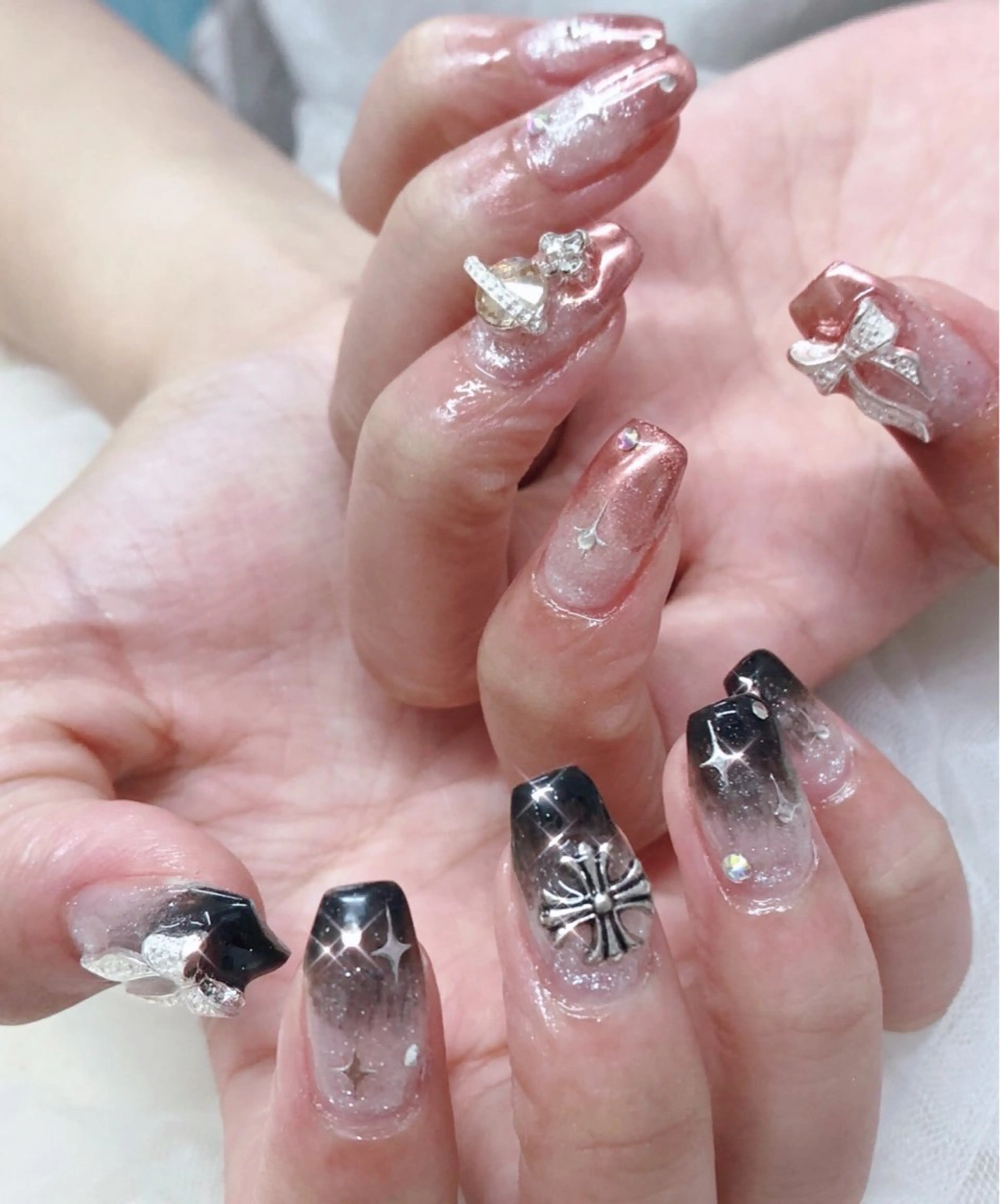 ネイル フットネイル ジェルネイル マグネットネイル オフィスネイル スカルプネイル ハンドネイル ハンドケア 大門浜松町 ネイルのネイルデザイン