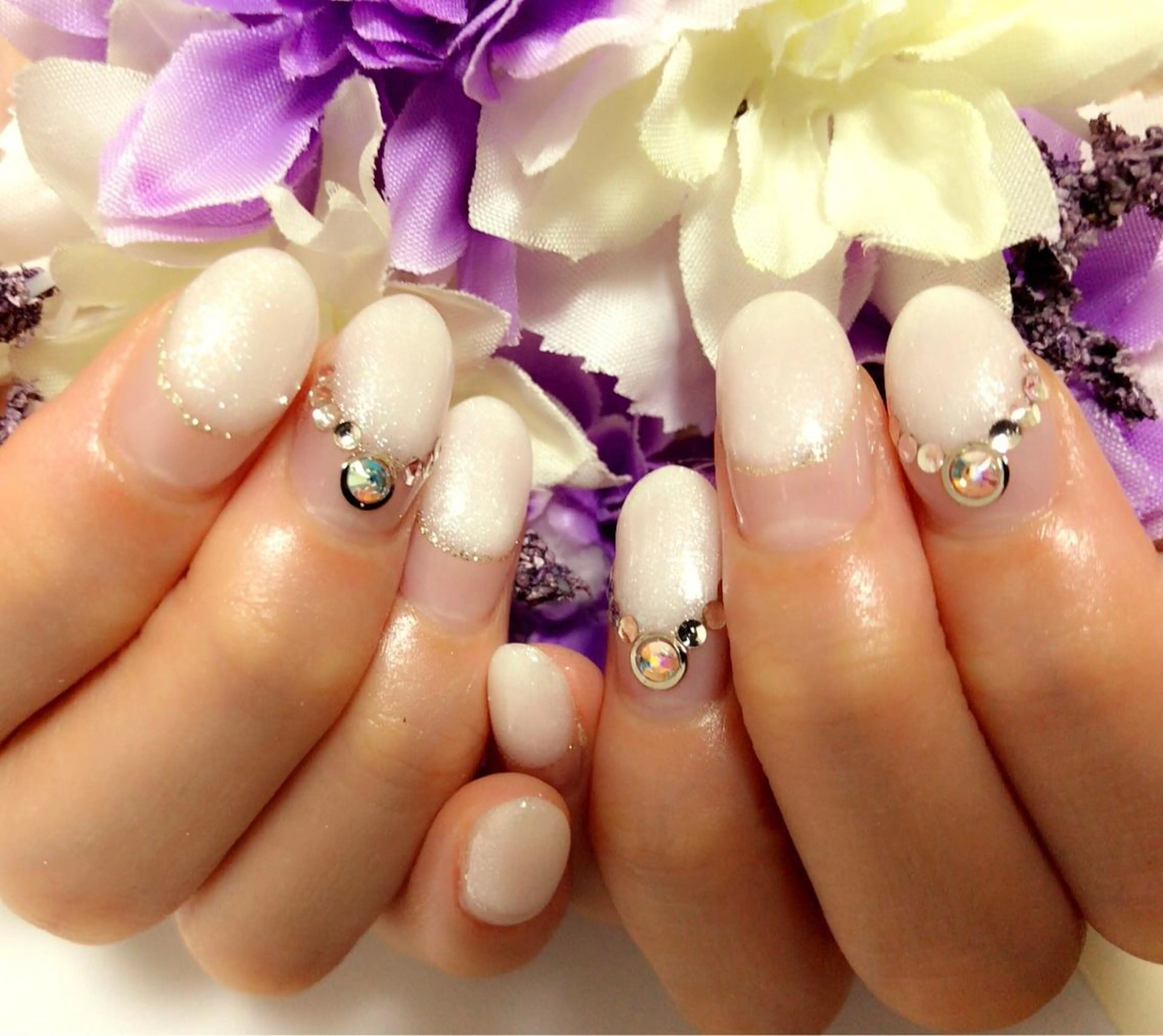 ネイル アートネイル ストーンネイル ネイル/耳つぼ /新ホワイトニングのネイルデザイン
