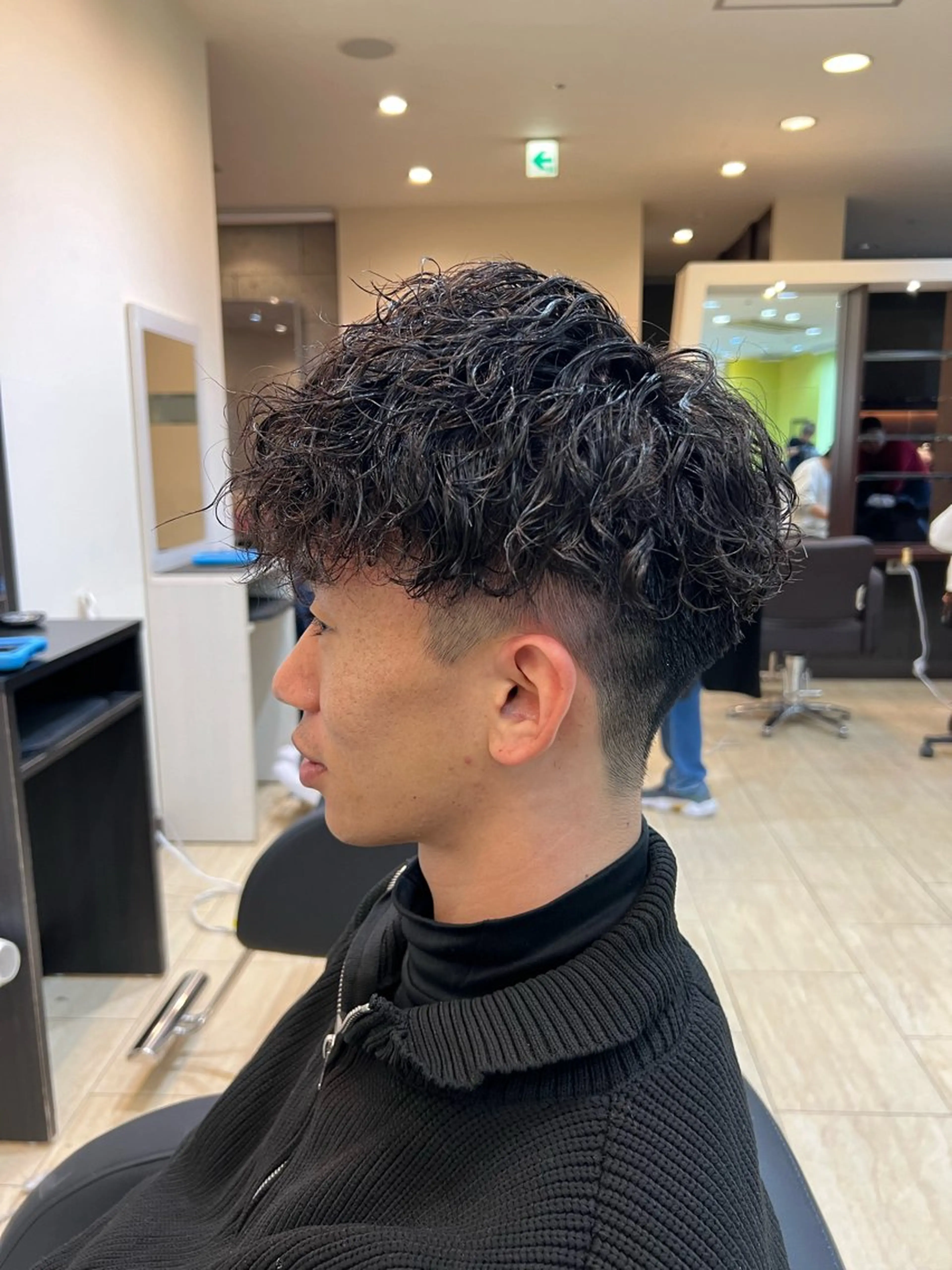 ショート パーマ ハイトーン／パーマ 特化平田のヘアスタイル