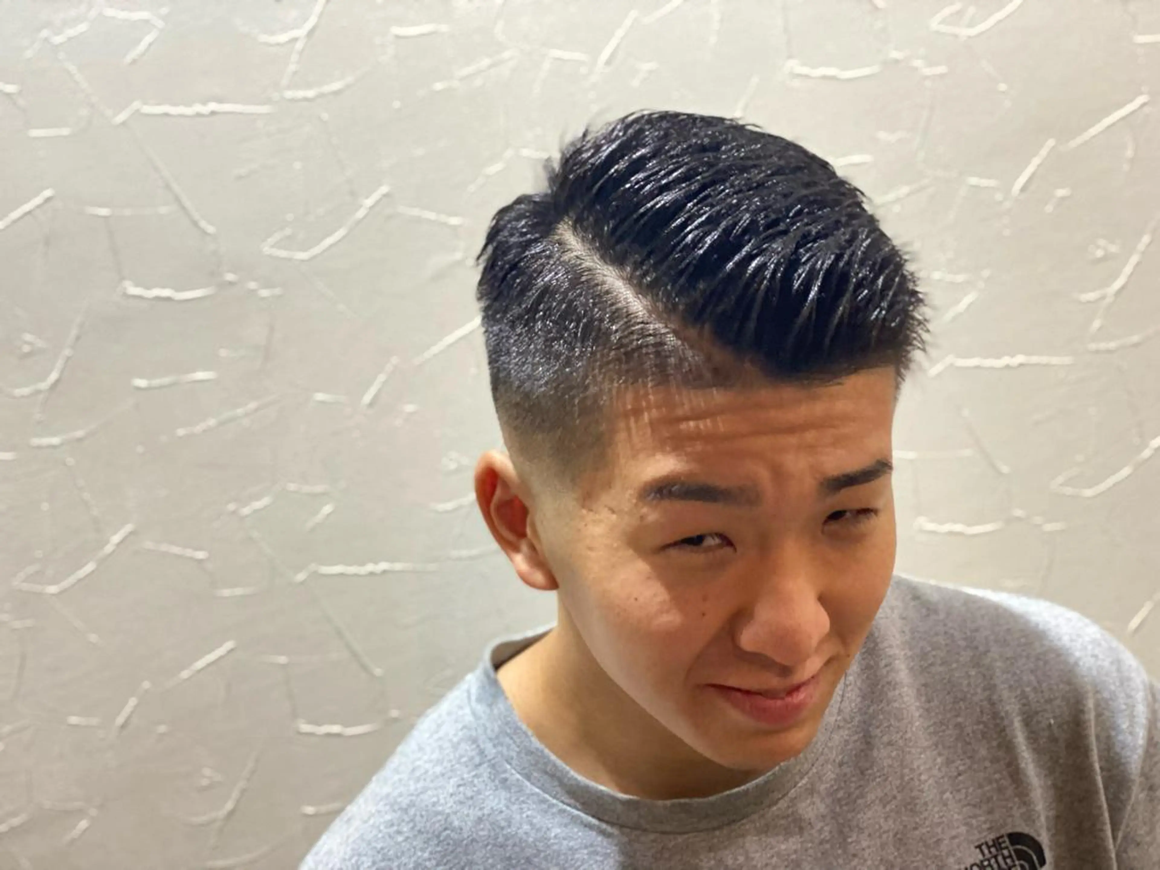 ショート パーマ メンズ 浅見 天翔のヘアスタイル