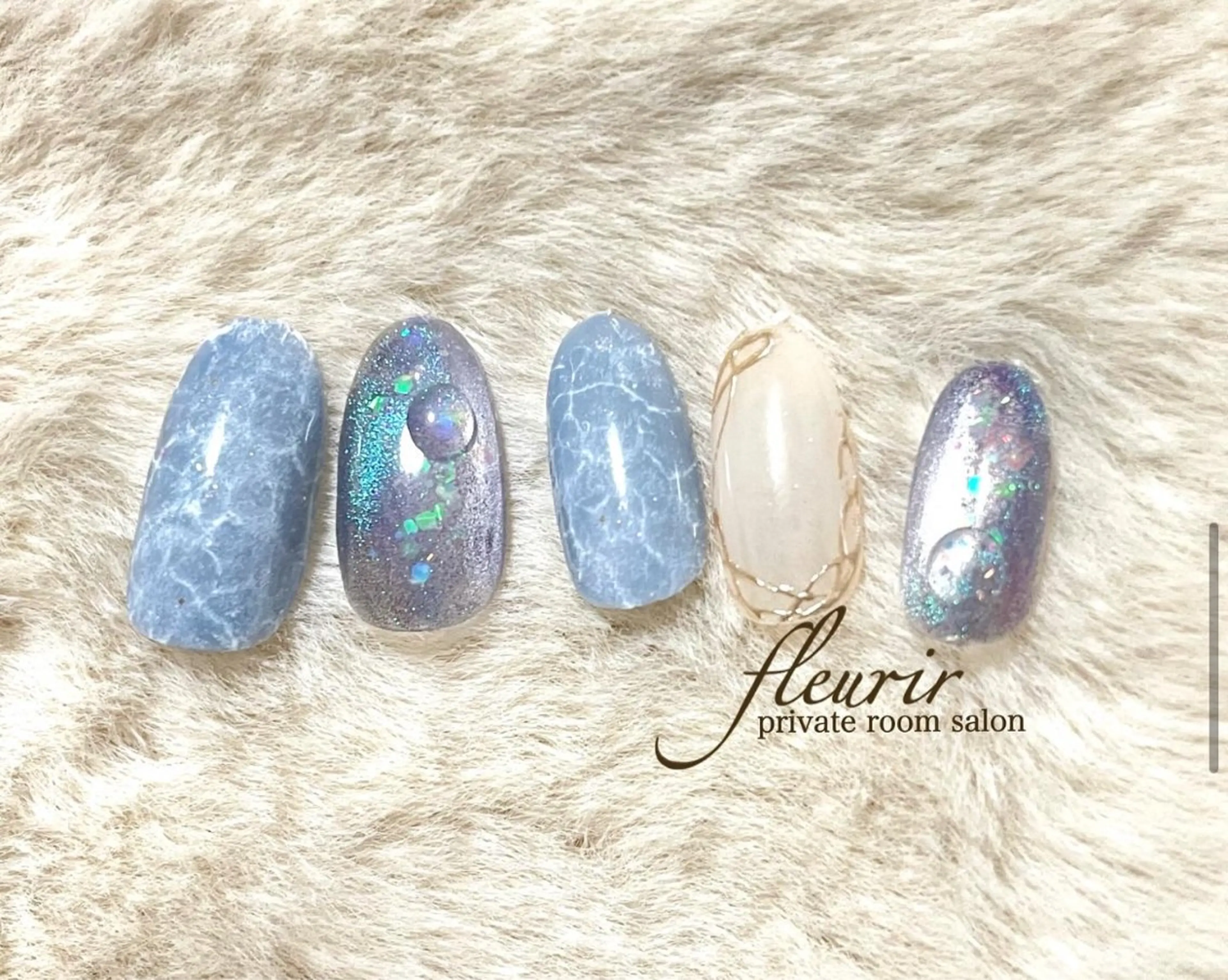 ネイル アートネイル オーロラネイル ブルー クリアネイル ゴールド フルリール 【プライベートサロンのネイルデザイン