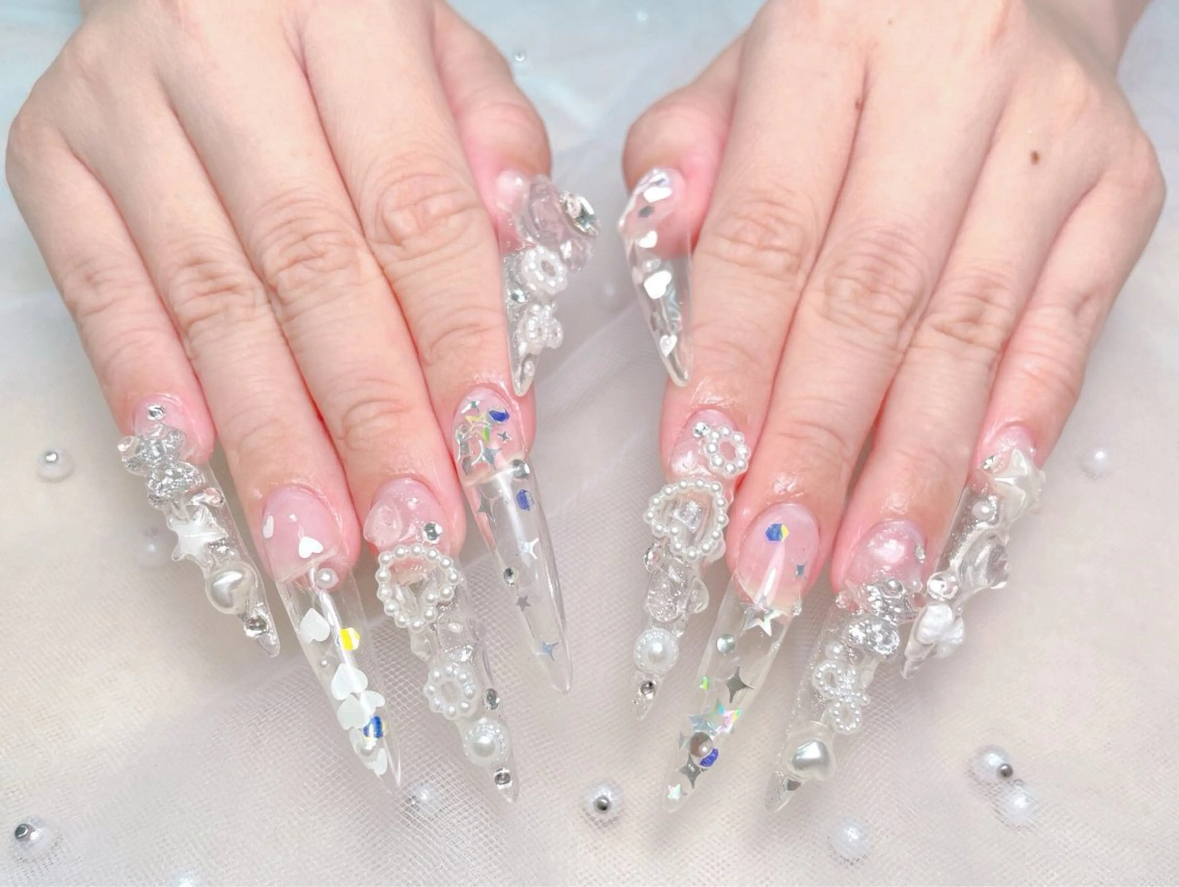 ネイル ロングネイル スカルプネイル スーパーロングネイル lucky nail 歌舞伎町のネイルデザイン