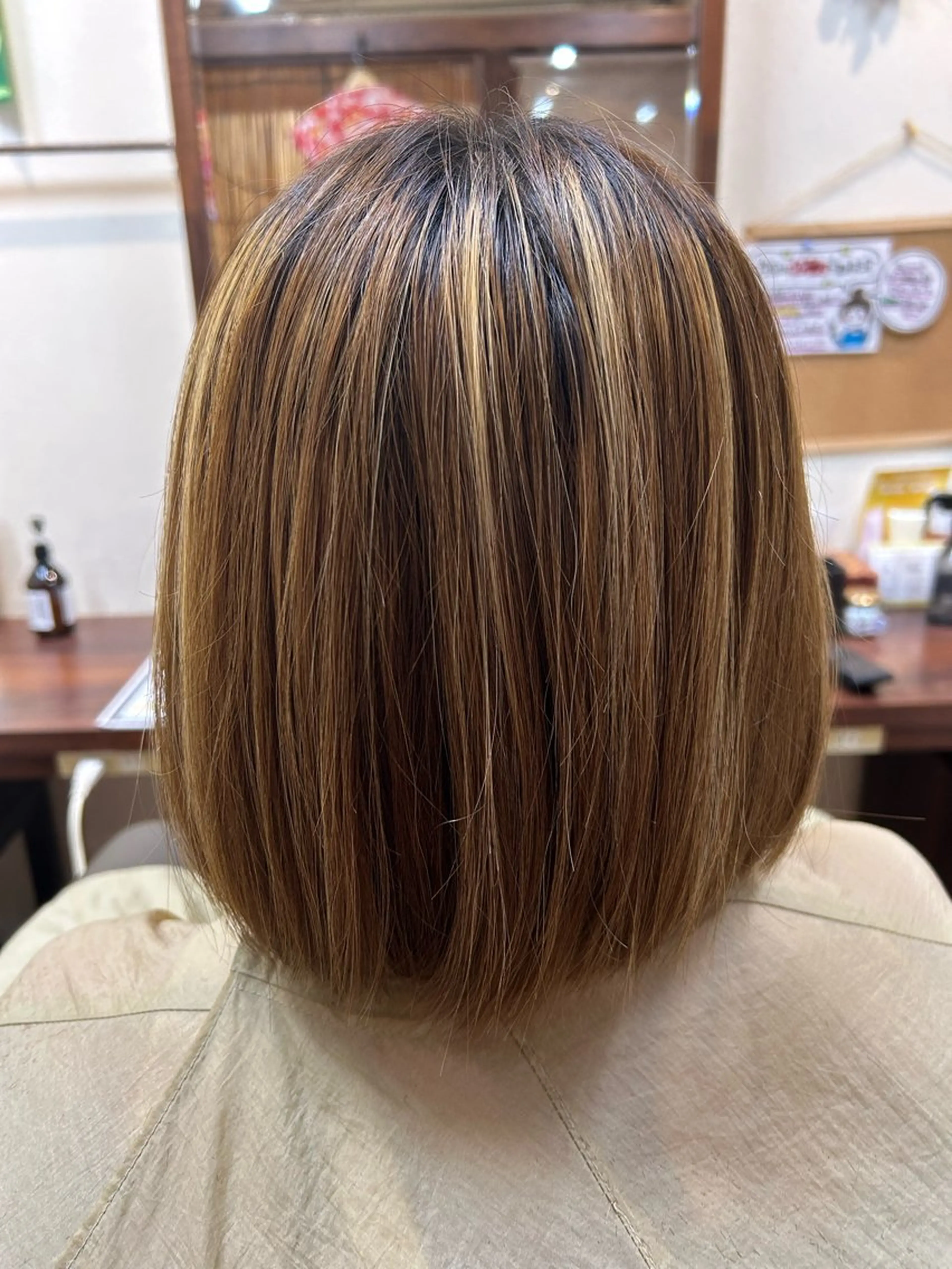 ミディアム ショートボブ ボブ レイヤーカット✂️ 若葉のヘアスタイル