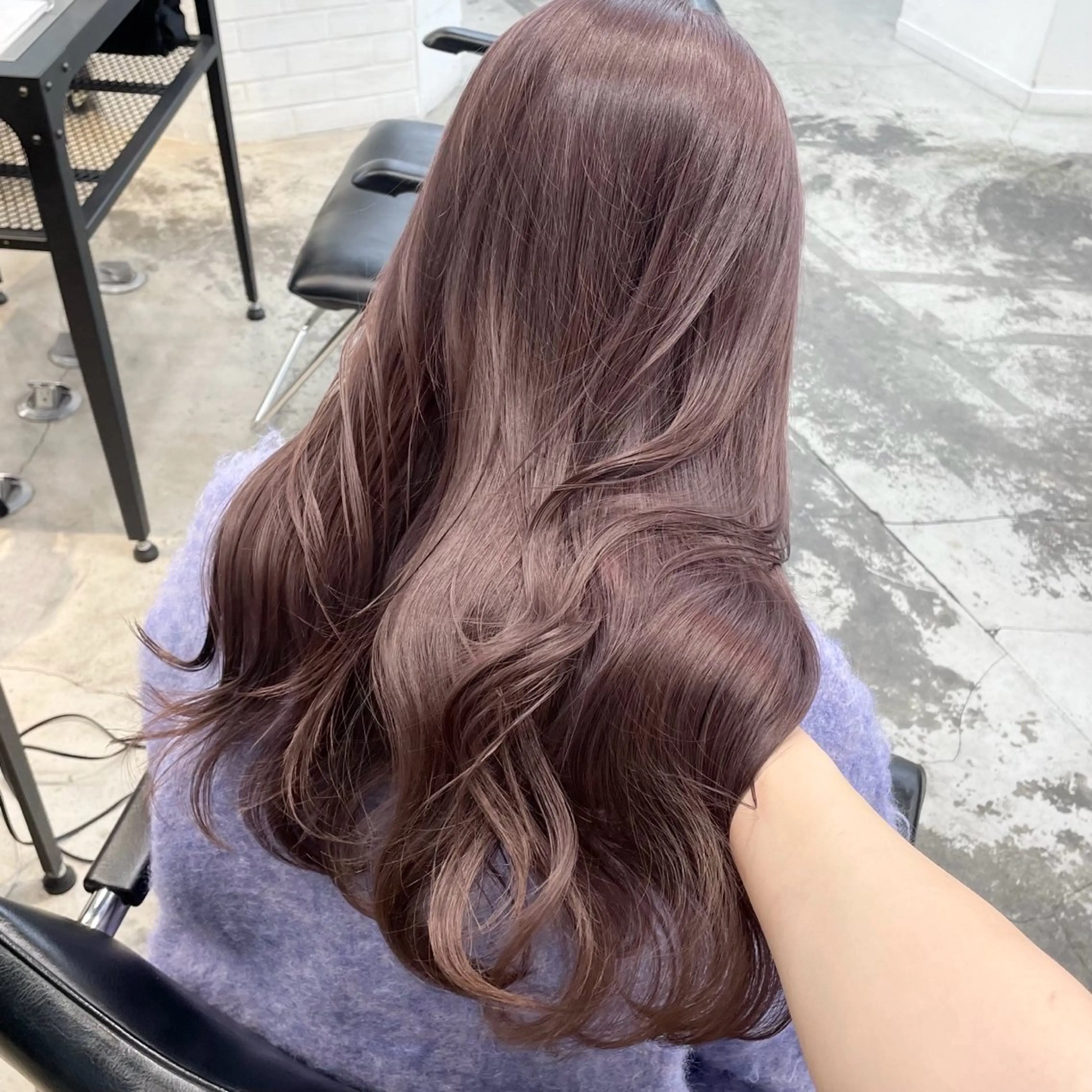 ロング カラー ブリーチ 透明感カラー グレージュ ラベンダーカラー ラベンダーグレージュ レイヤー×グレージュ /ピンク🩷mioのヘアスタイル