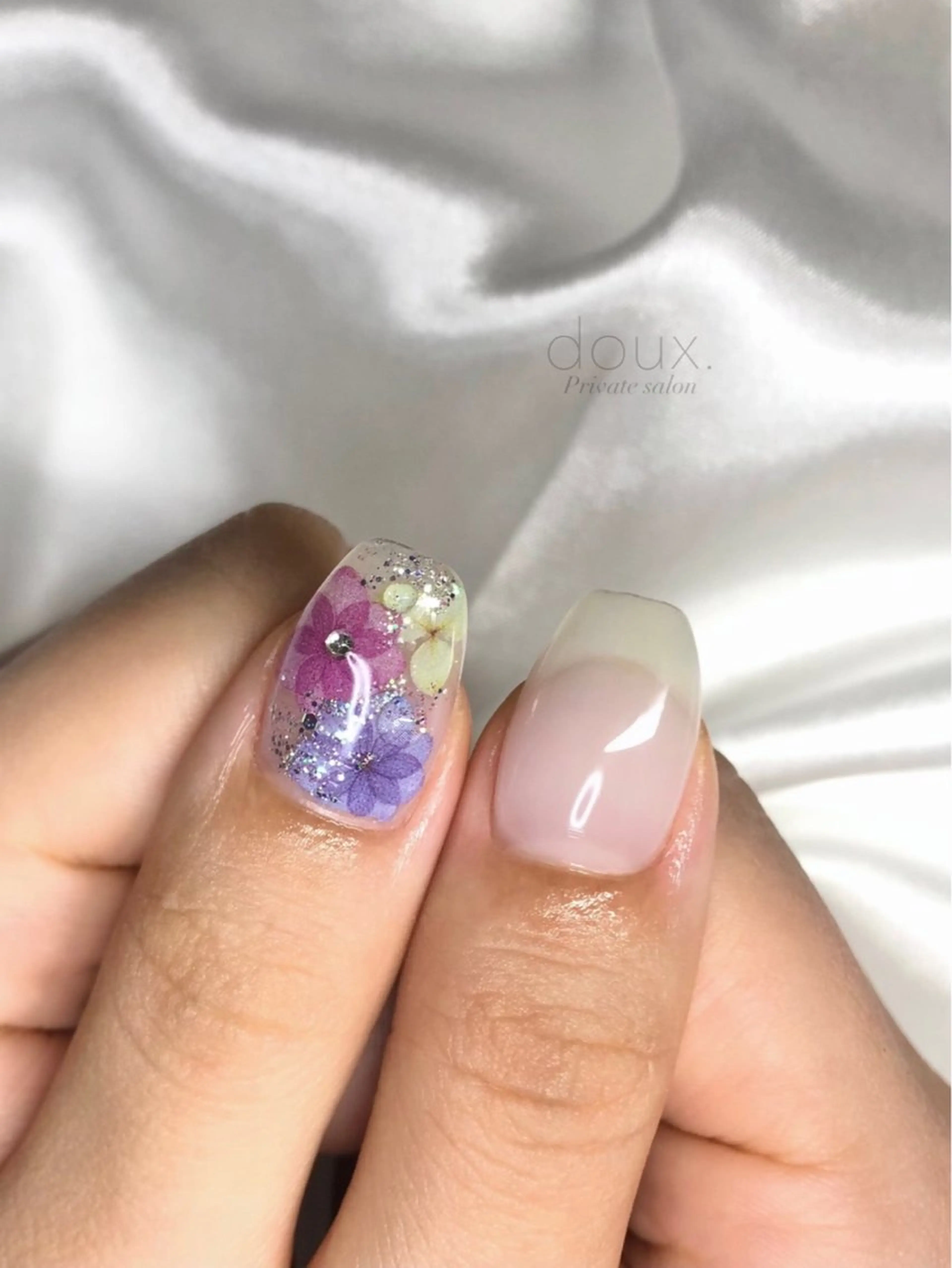ネイル フラワーネイル 韓国ネイル オフィスネイル ぷっくりネイル 夏ネイル ハンドネイル doux. nailのネイルデザイン