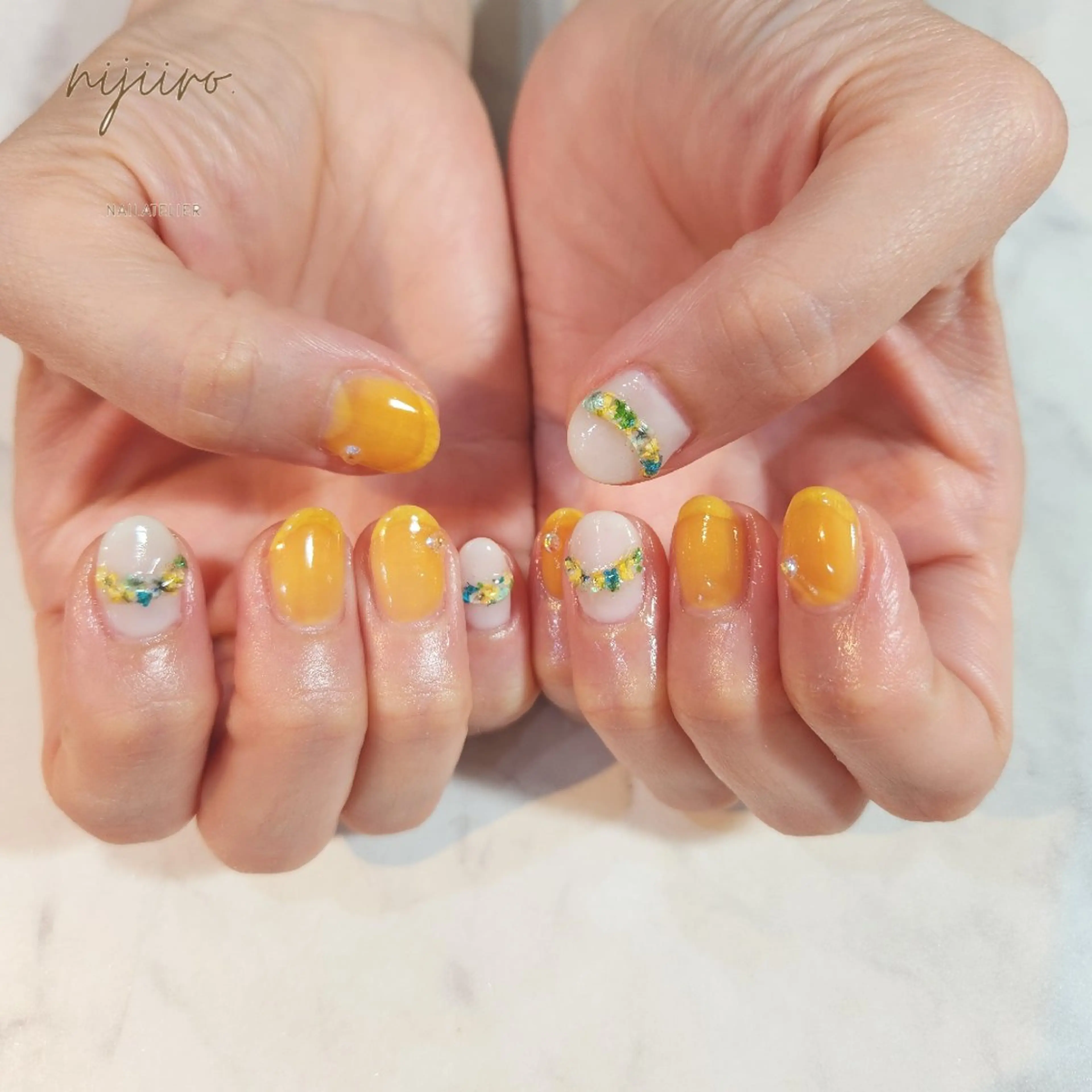ネイル ハンドネイル nailatelier nijiiro.所属・nijiiro🌈 サトウのネイルデザイン