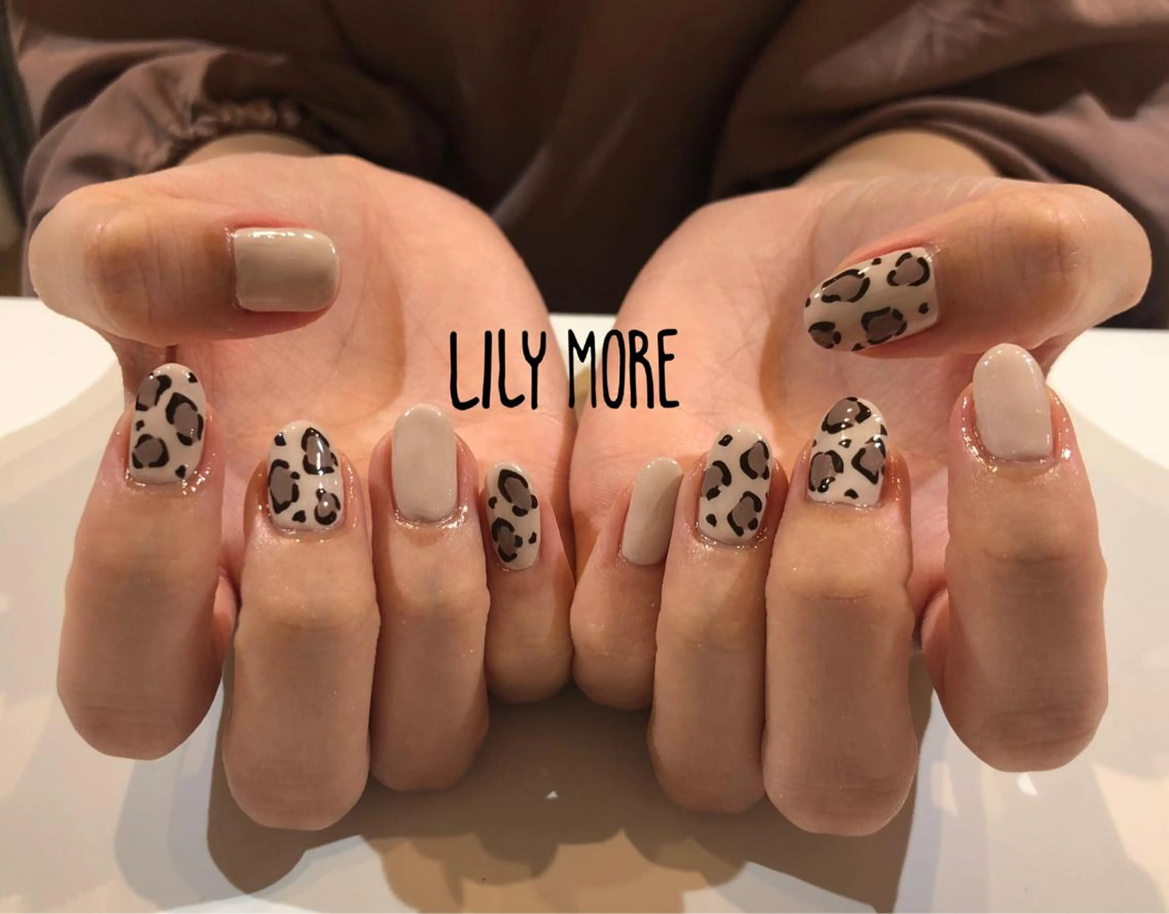 ネイル アニマル柄 Lily closetのネイルデザイン