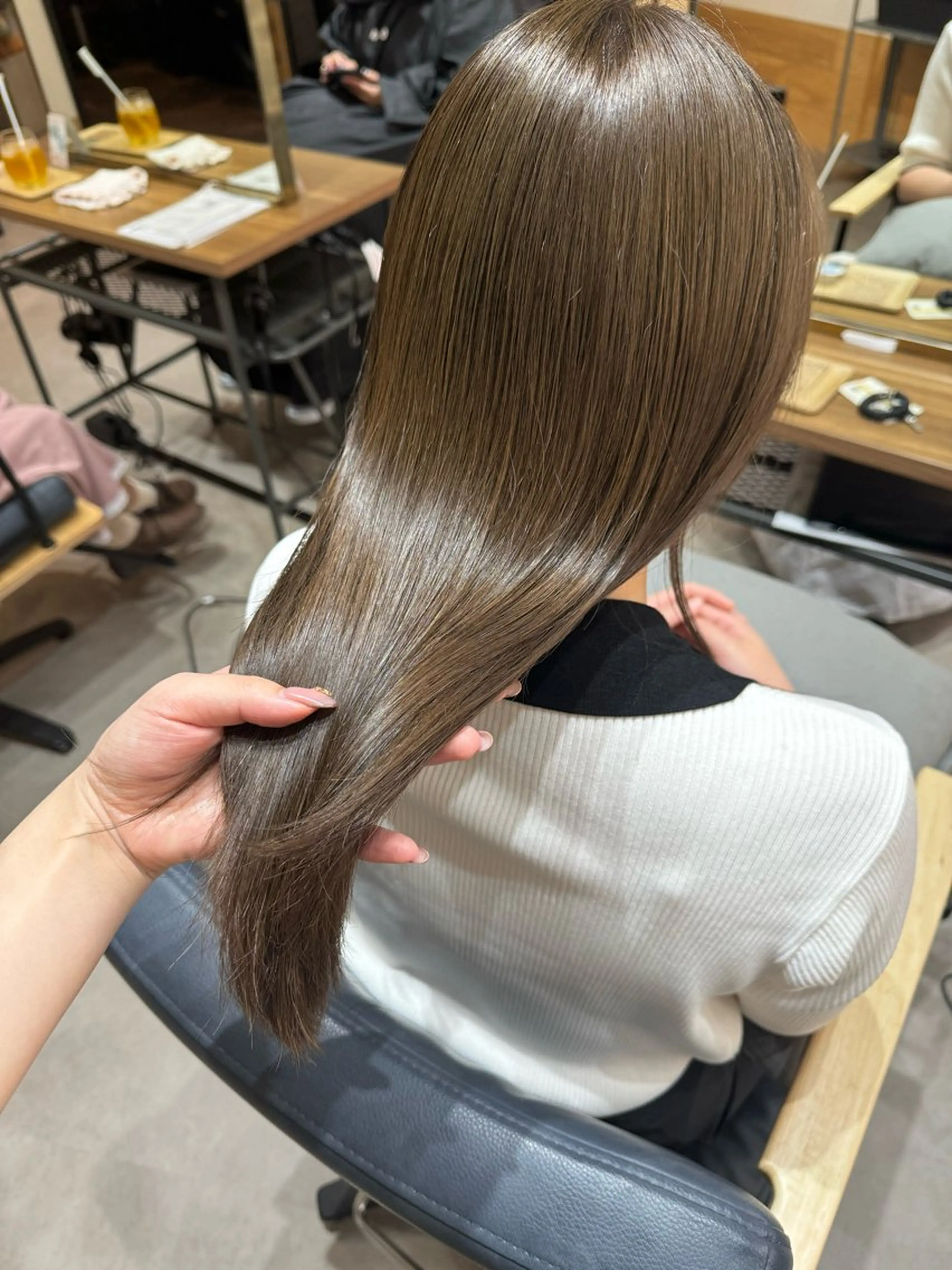 カラー ヘアカラー towa 豊中店 【髪質改善/ショートボブ/レイヤーカット】所属・towa./艶カラー /カラー/isseiのヘアスタイル