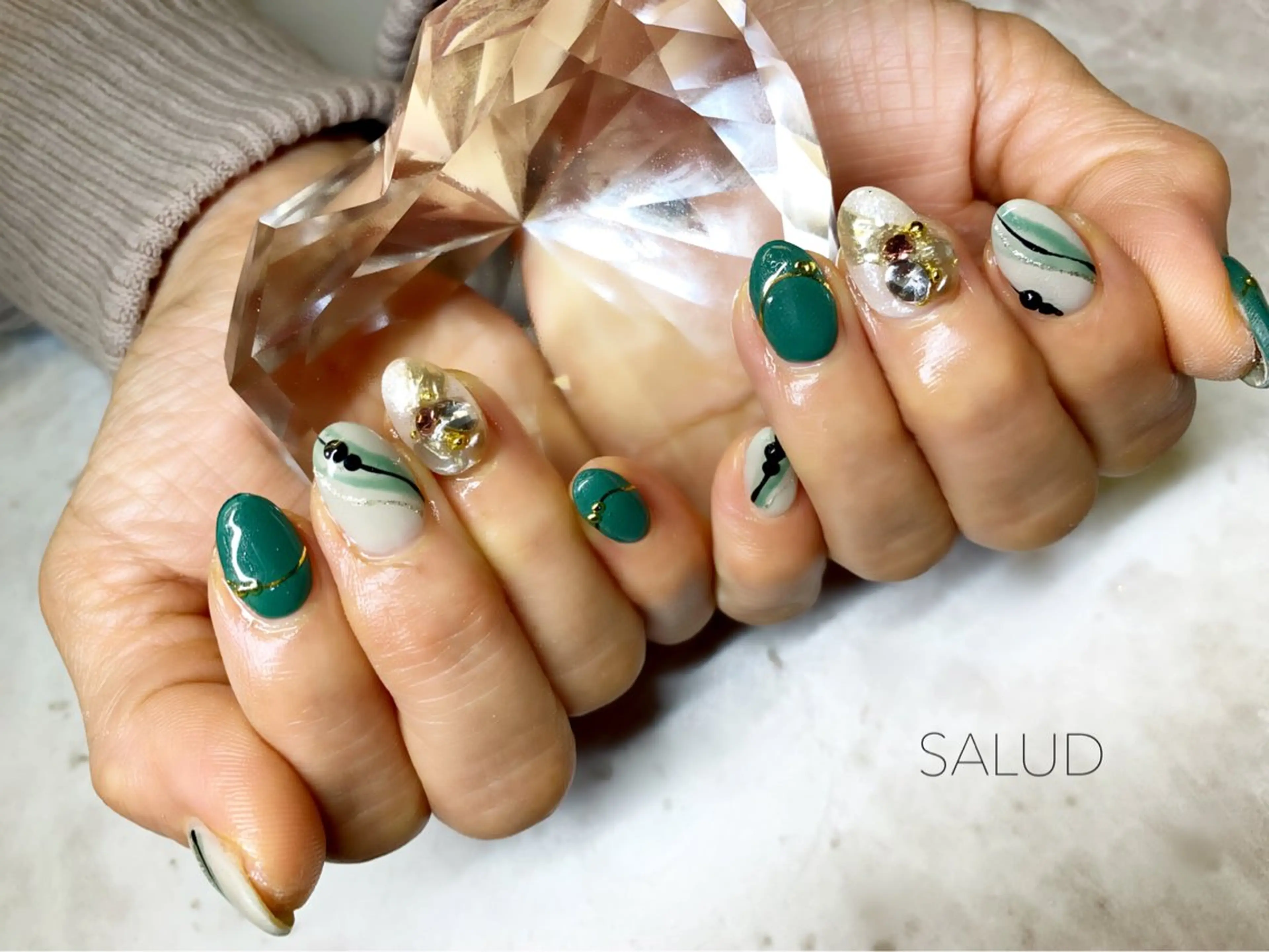 ネイル ハンドネイル Nail Salon SALUDのネイルデザイン