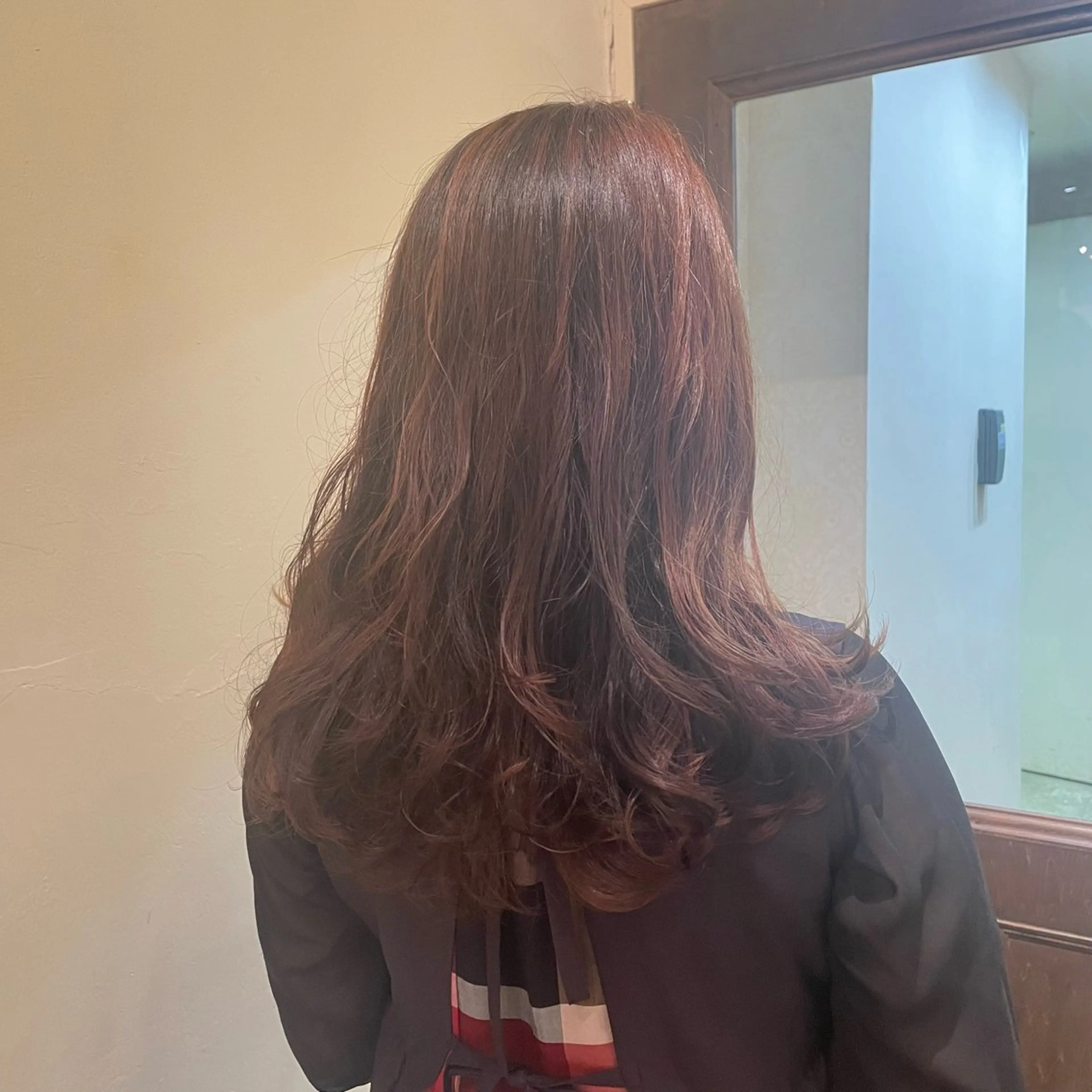 セミロング パーマ セミロングパーマ レイヤーカット デジタルパーマ 髪質改善カラー ベージュ🤎YUMEのヘアスタイル