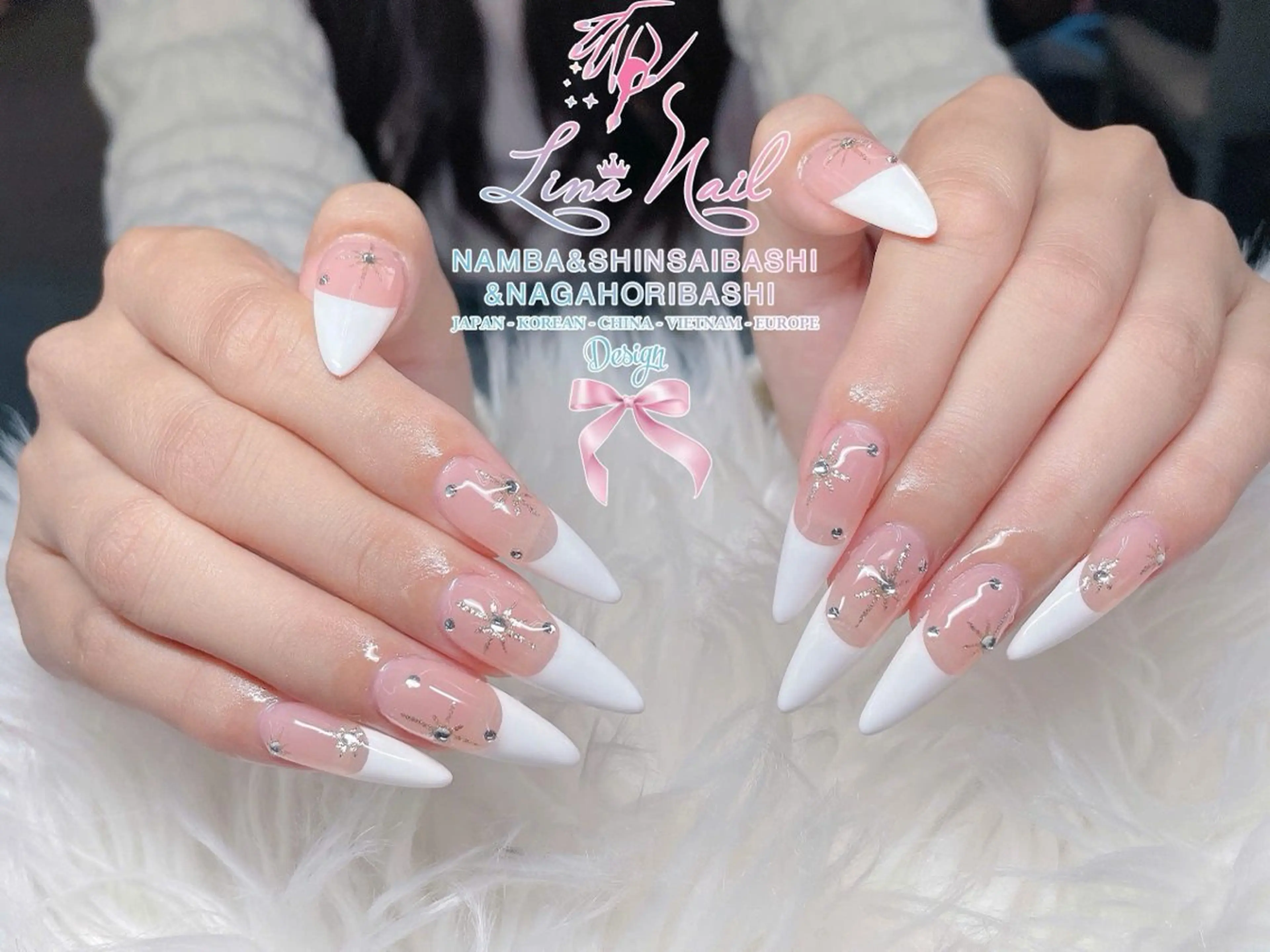 セミロング 韓国風ヘア クリスマス ハンドネイル 79Linanailnamba所属・Linanail Nambaのネイルデザイン