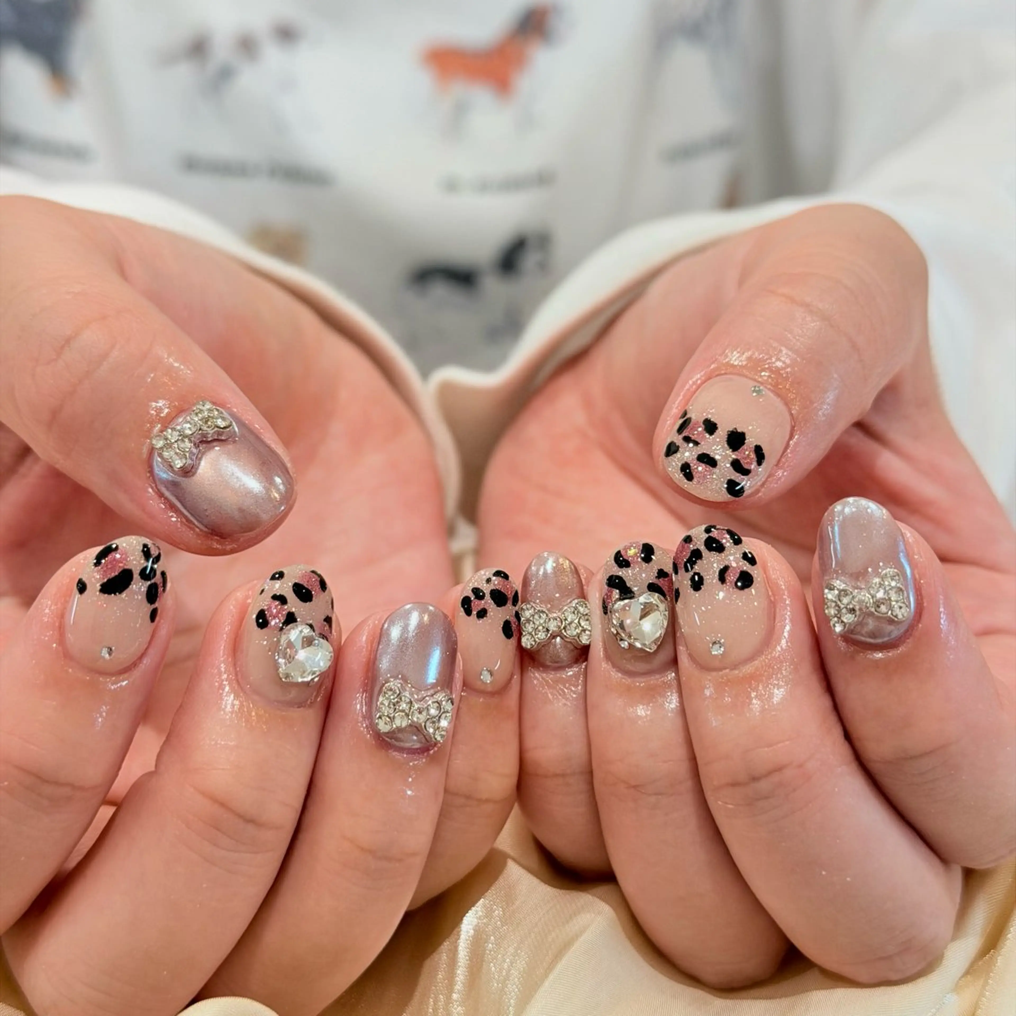 ネイル オーロラネイル 長さ出し フレンチネイル ジェルネイル マグネットネイル ハンドネイル Luci Nailのネイルデザイン