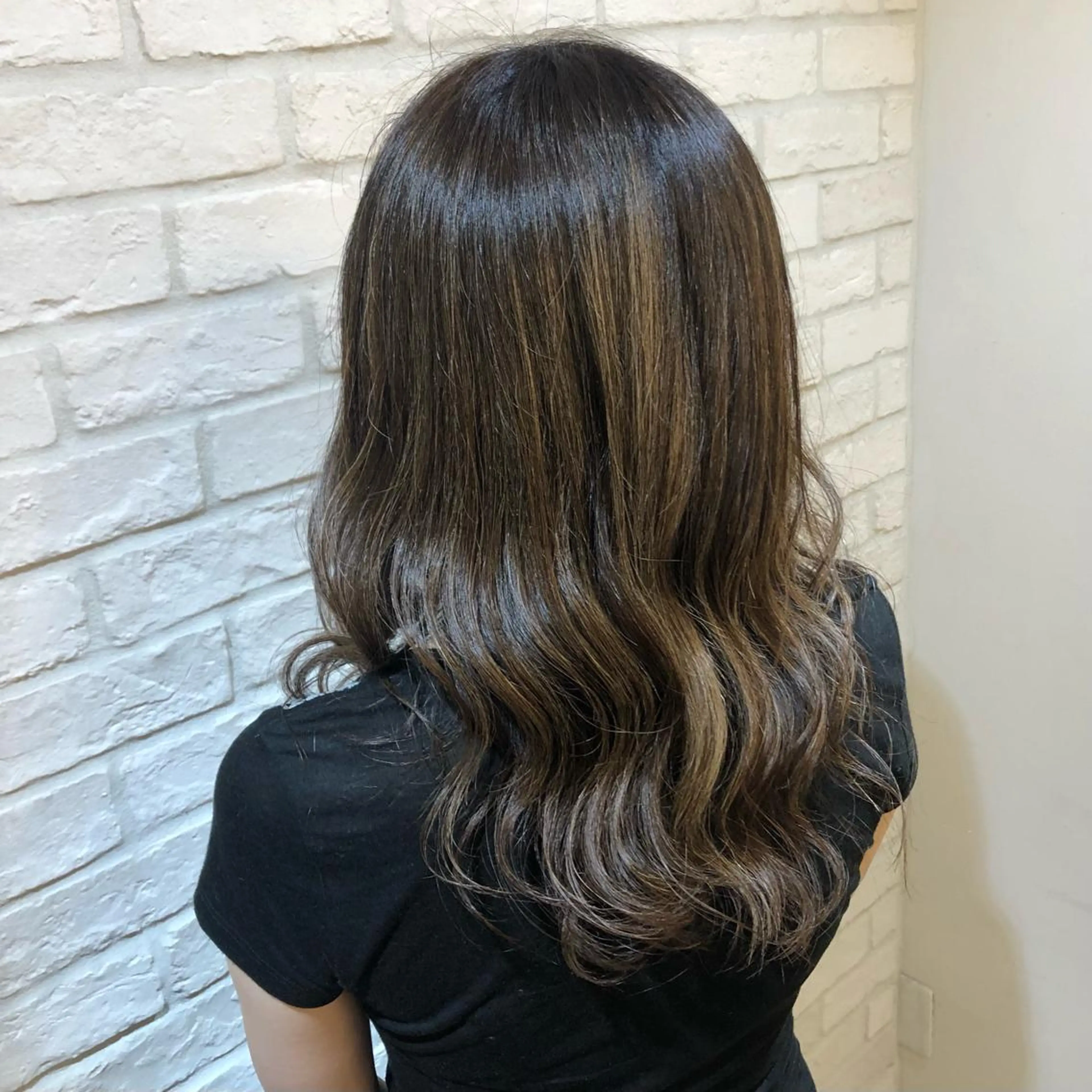 セミロング カラー charer eye salon所属・マブチ キサラのマツエク・マツパデザイン