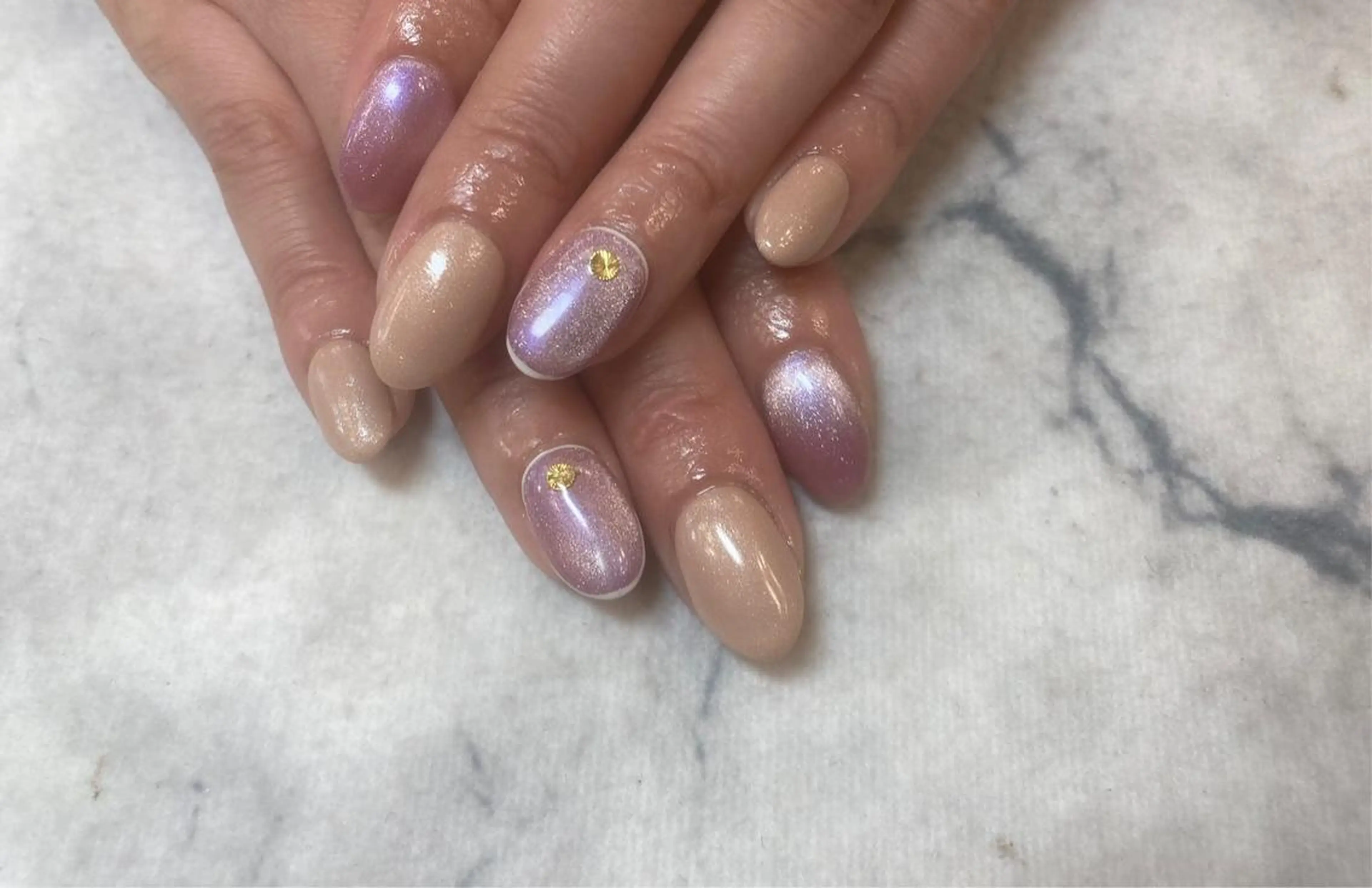 ネイル ネイルリボン 受付スタッフのネイルデザイン