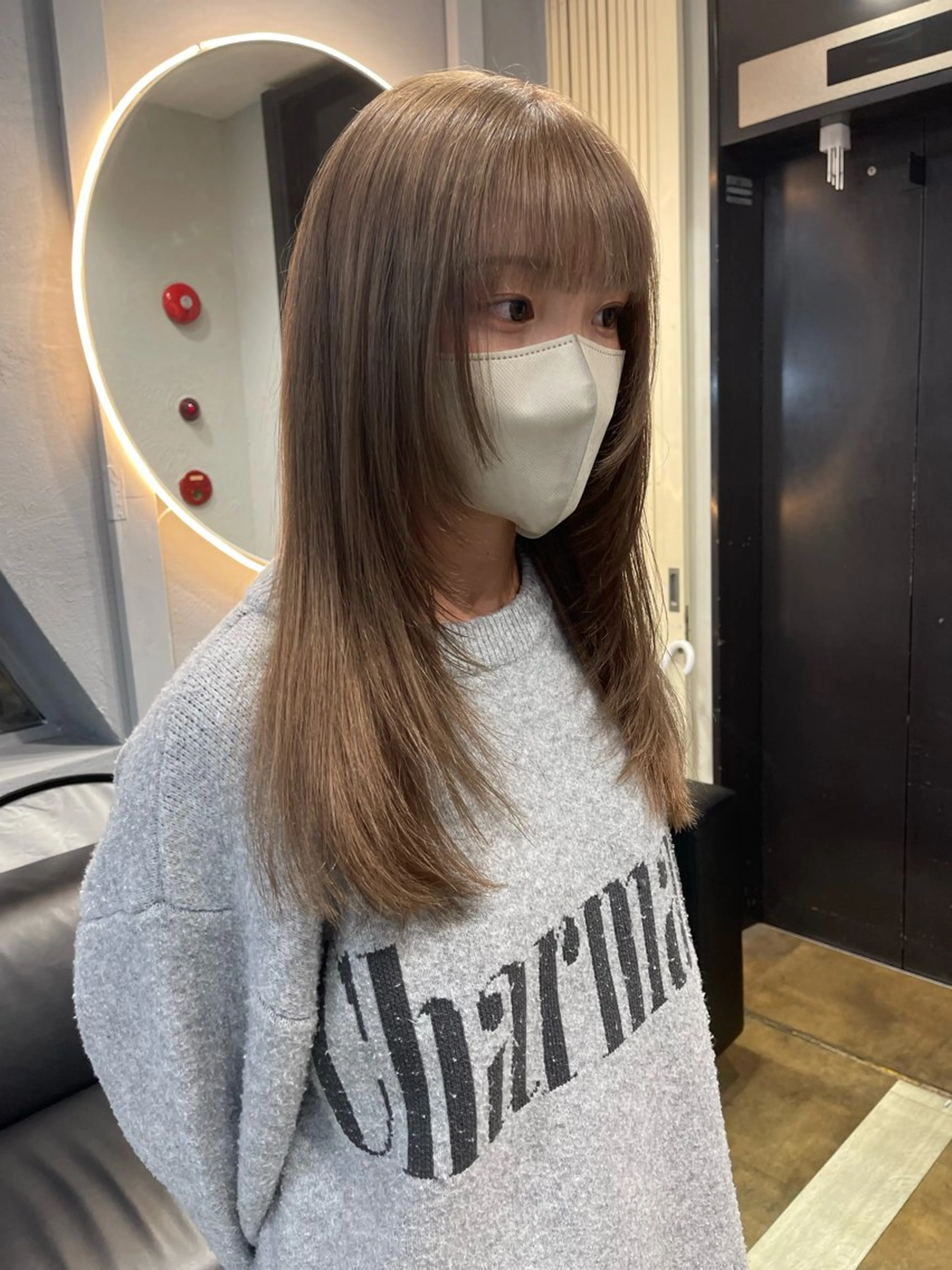 セミロング カラー ベージュカラー ブリーチ ケアブリーチ デザインカラー ダブルカラー TATSUブリーチ/ ミルクティーベージュのヘアスタイル