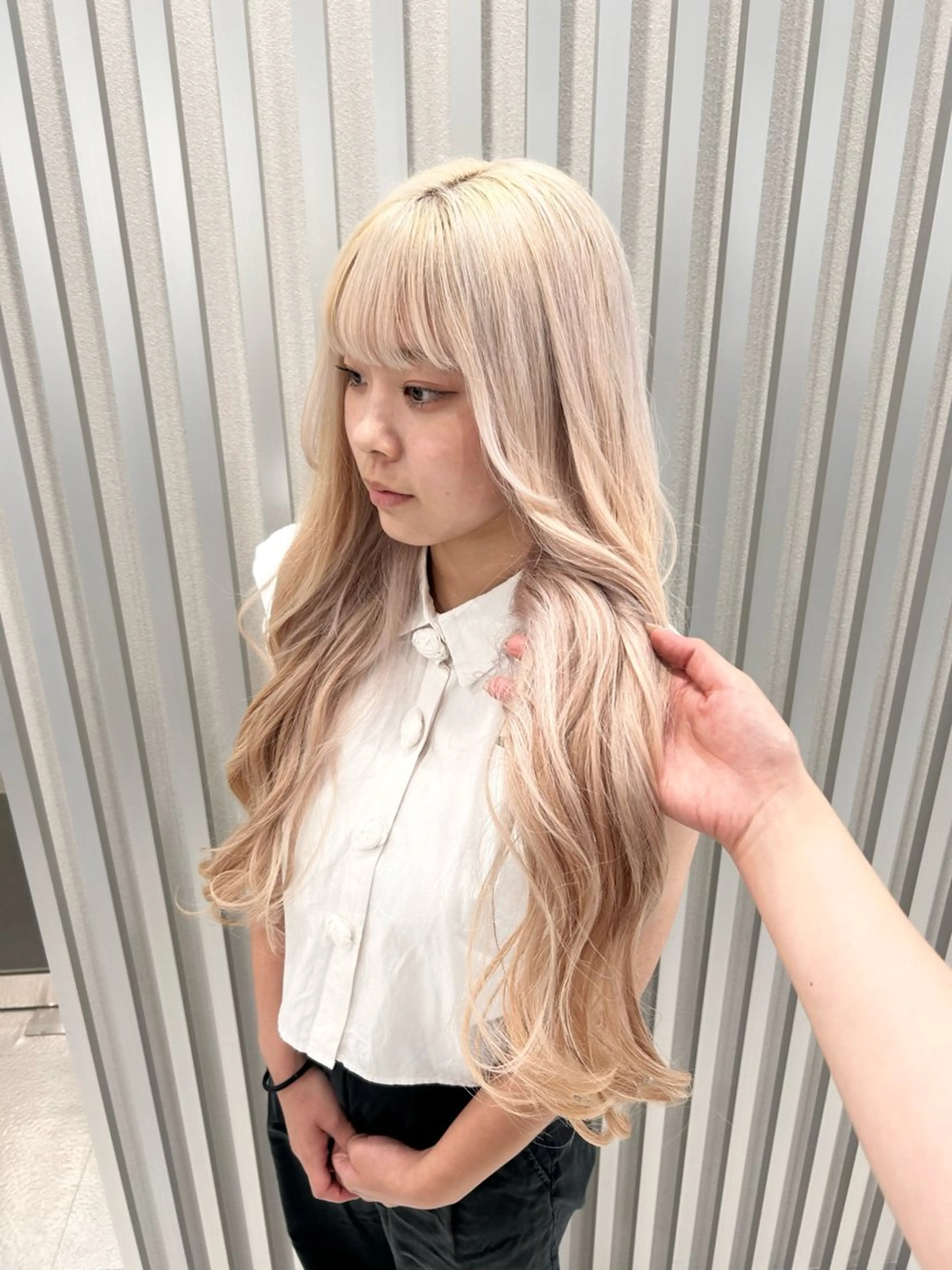 ロング ヘアカラー あやめ🪽 オリーブ/ハイトーンのヘアスタイル