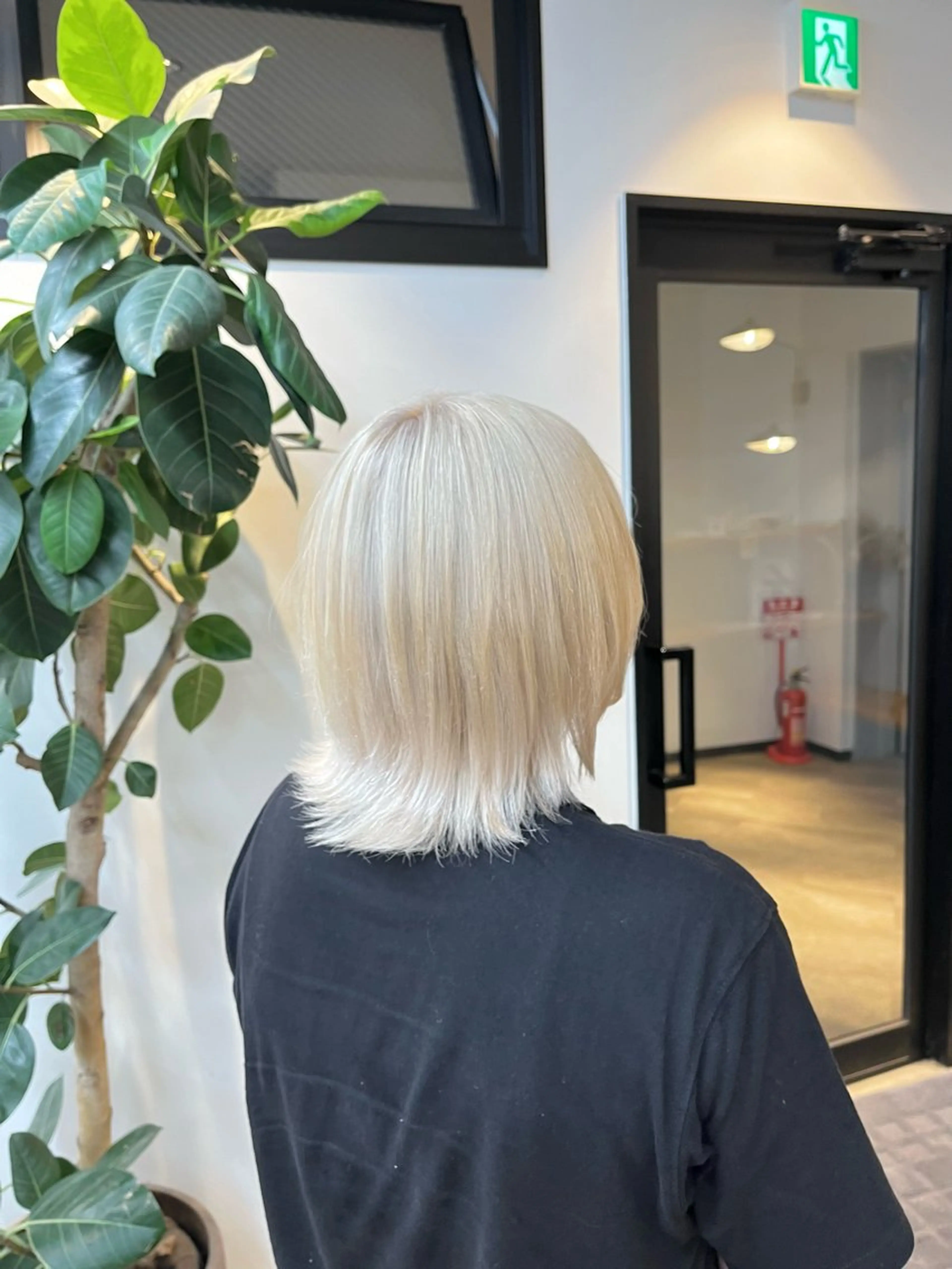 ショート カラー ヘアカラー ハイトーンカラ ー/小川のヘアスタイル