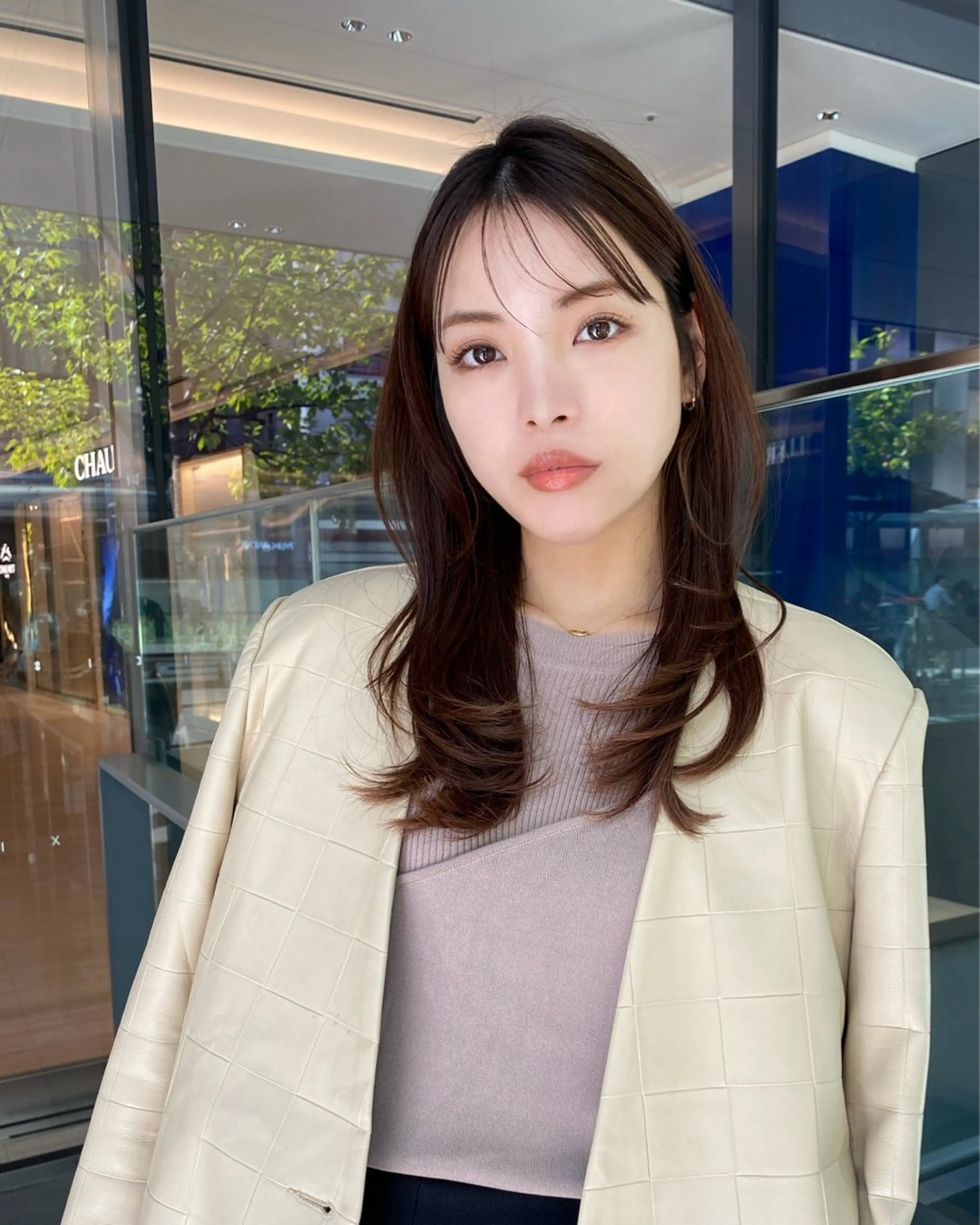 ロング カラー ベージュカラー レイヤーカット 顔骨格似合わせカット 乾陽菜のヘアスタイル