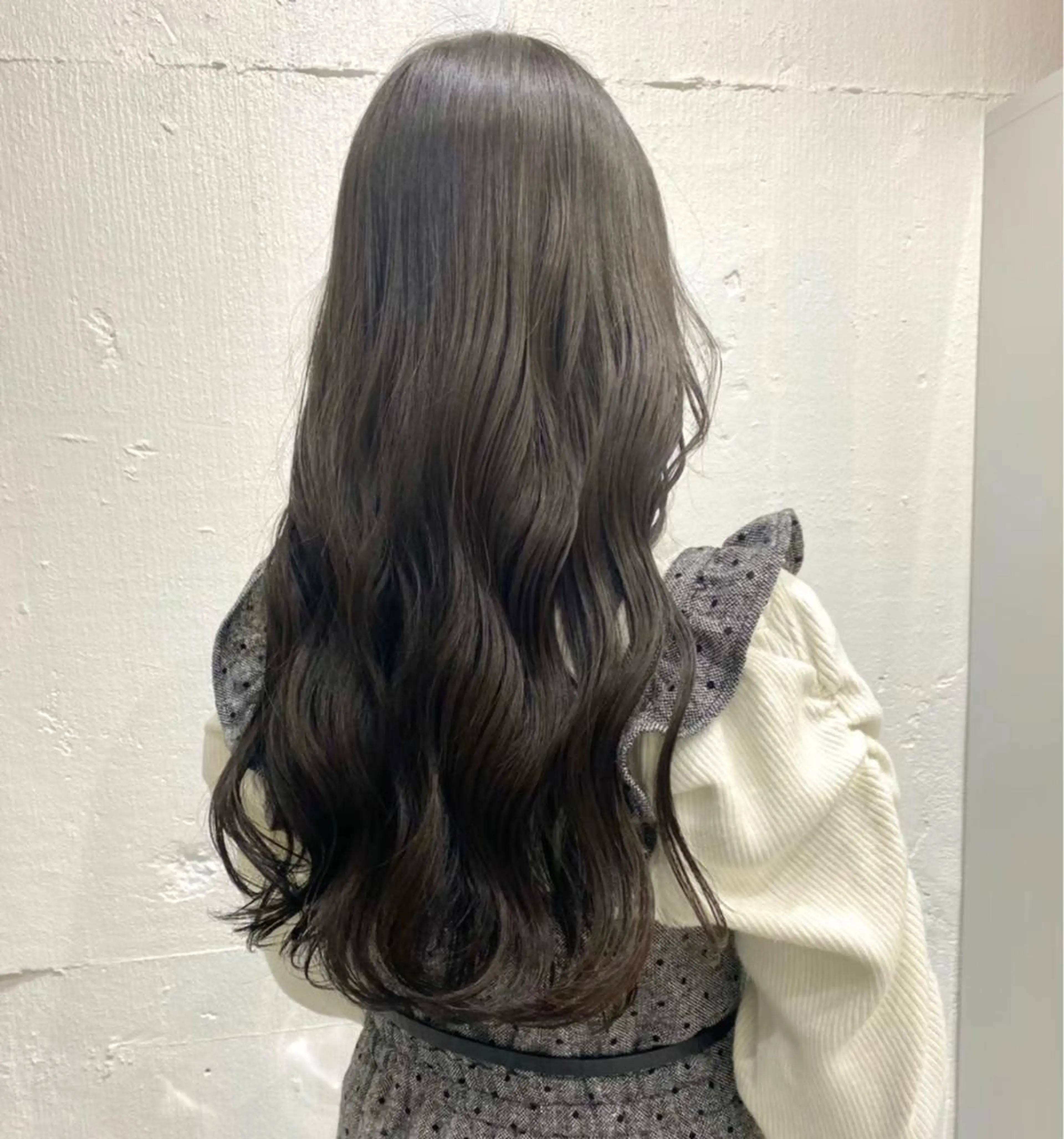 ロング カラー パーマ ヘアアレンジ メンズ 抜きっぱなしブロンド ササキカズマのヘアスタイル