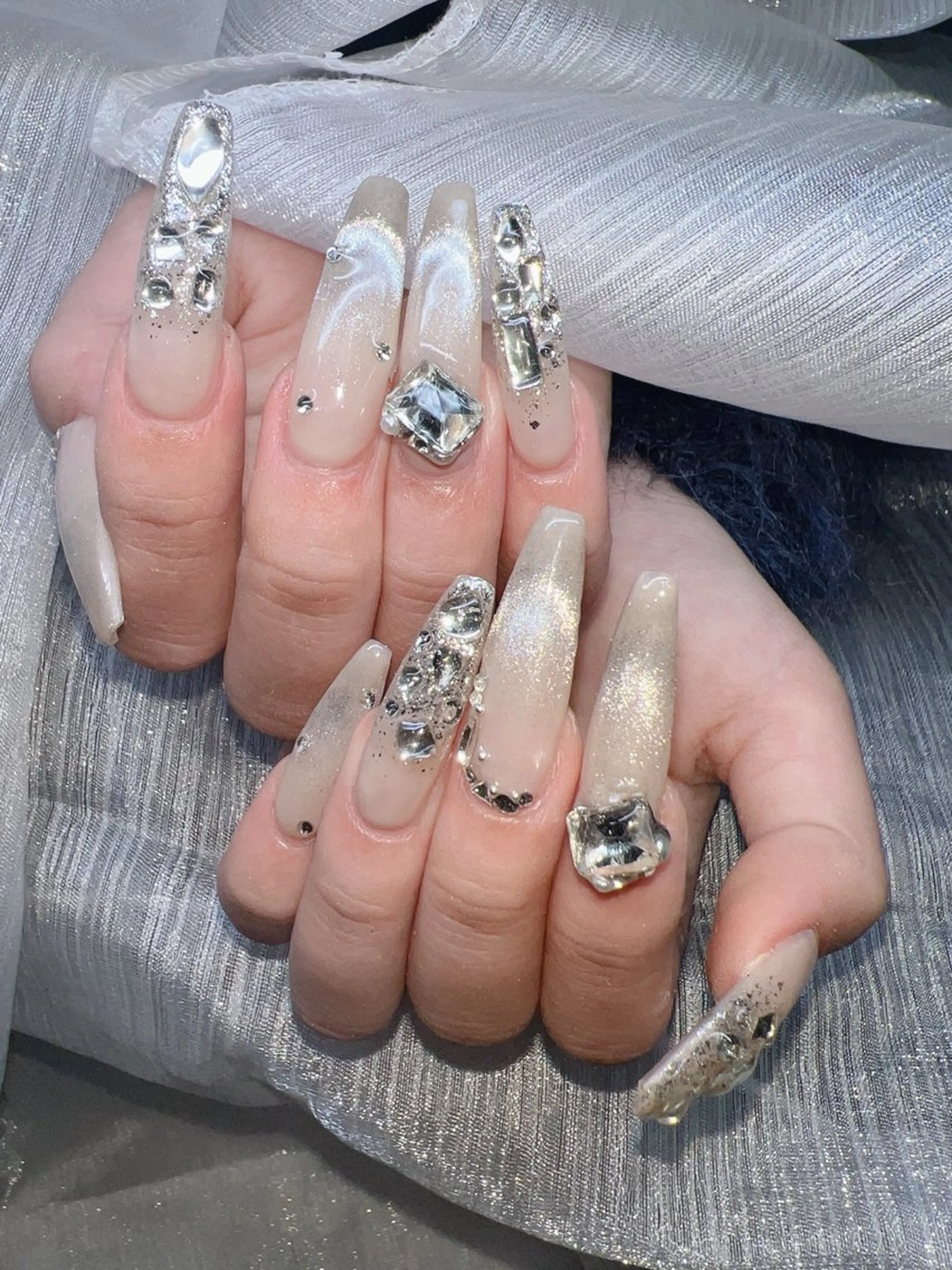 ネイル ハンドネイル Lee Nailsのネイルデザイン