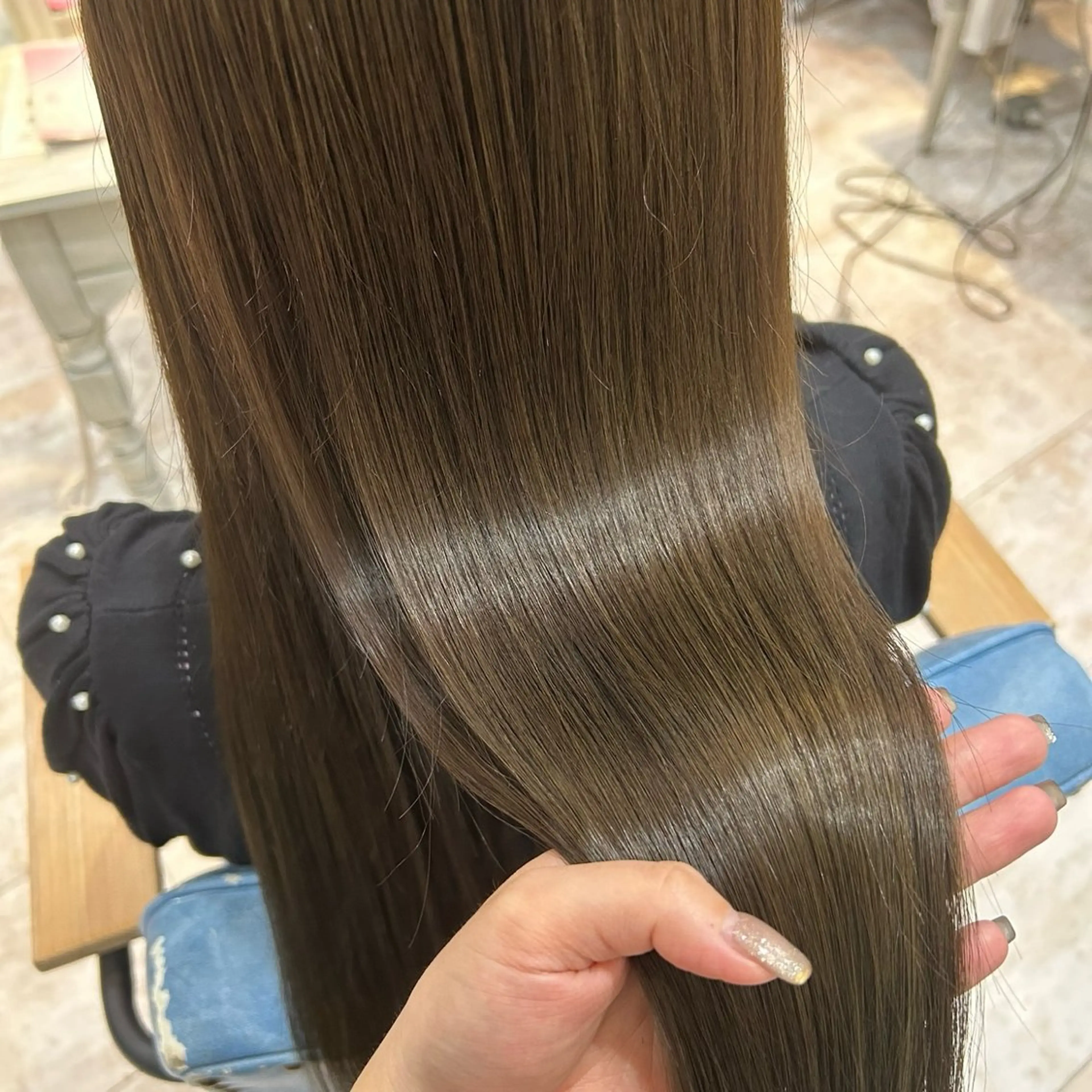 ロング カラー カット ヘアカラー トリートメント 🫧透け感⋆艶髪💎 山口アヤカのヘアスタイル