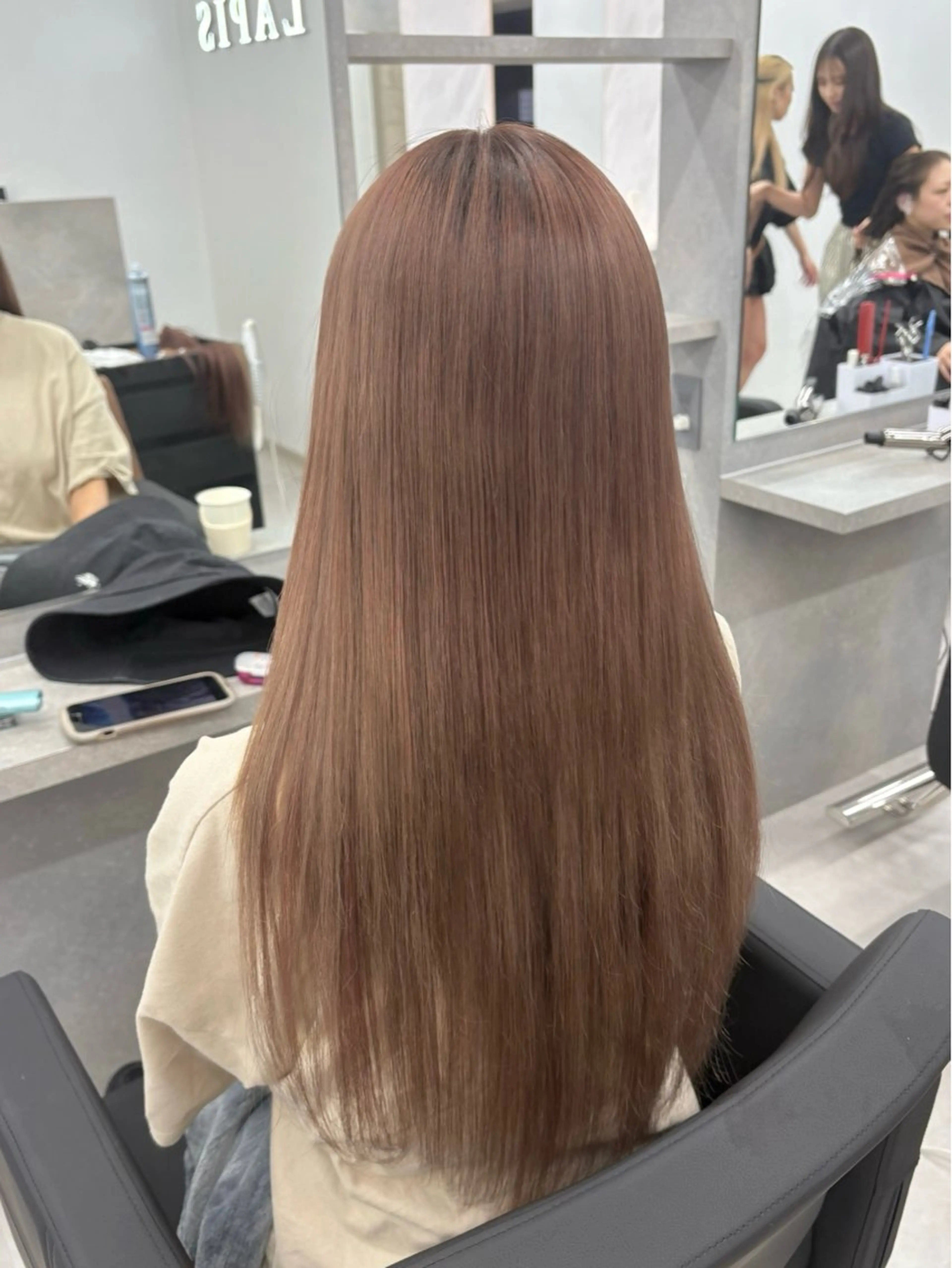 ロング Lapis所属・韓国レイヤーカット/ AIRIのヘアスタイル