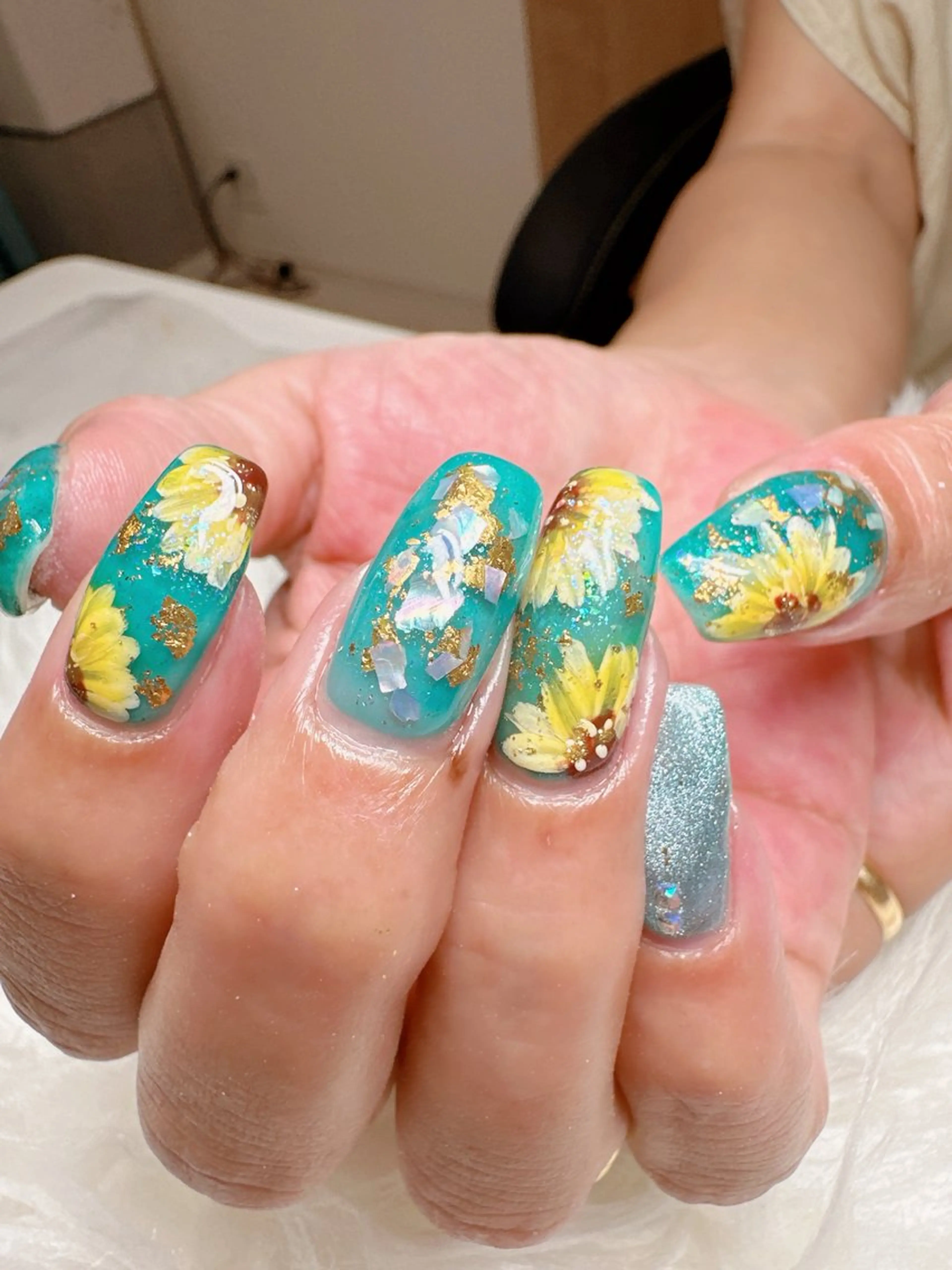 ネイル 高島 夏海のネイルデザイン