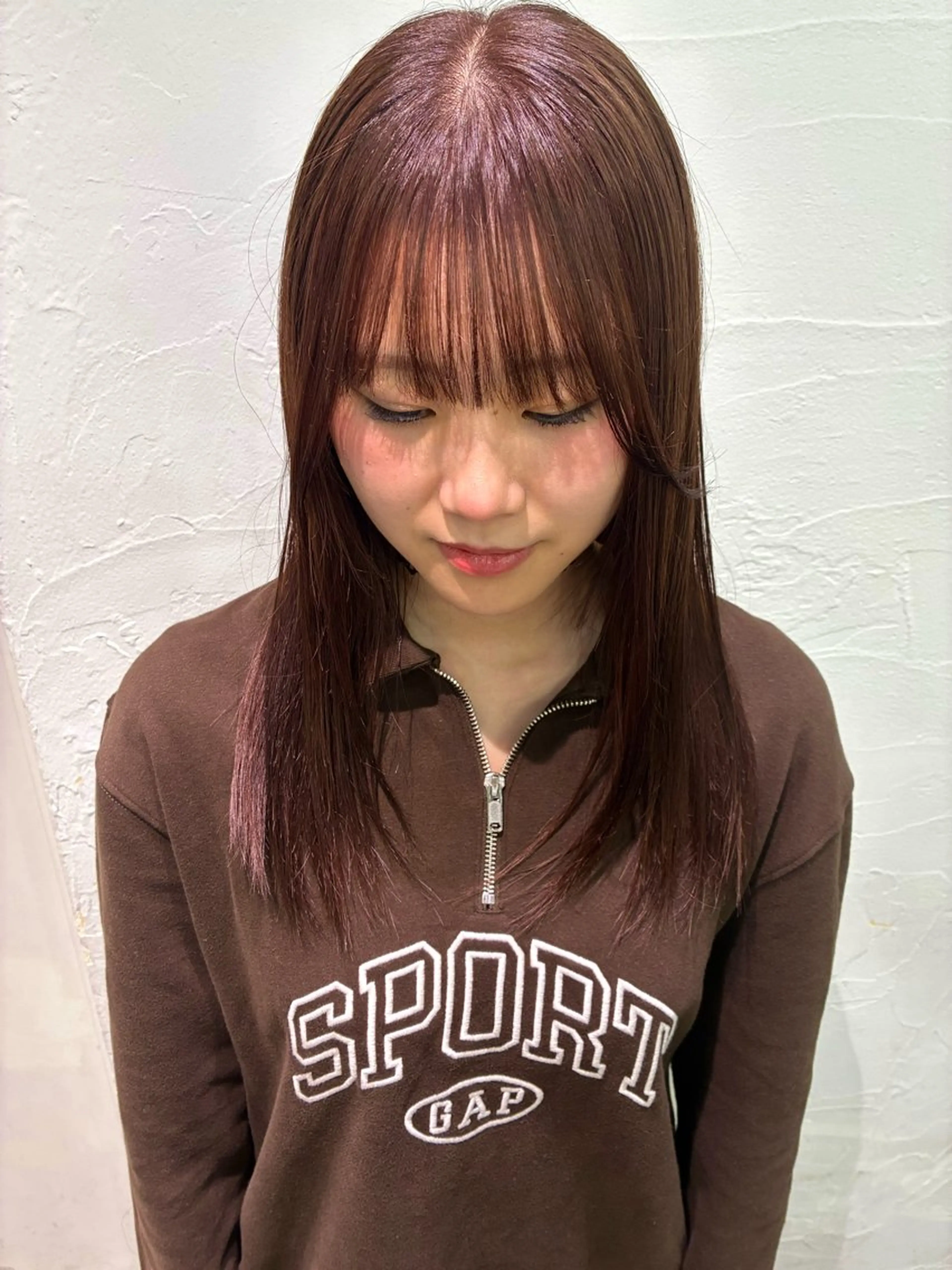 セミロング ヘアカラー トリートメント 佐藤 芽衣のヘアスタイル