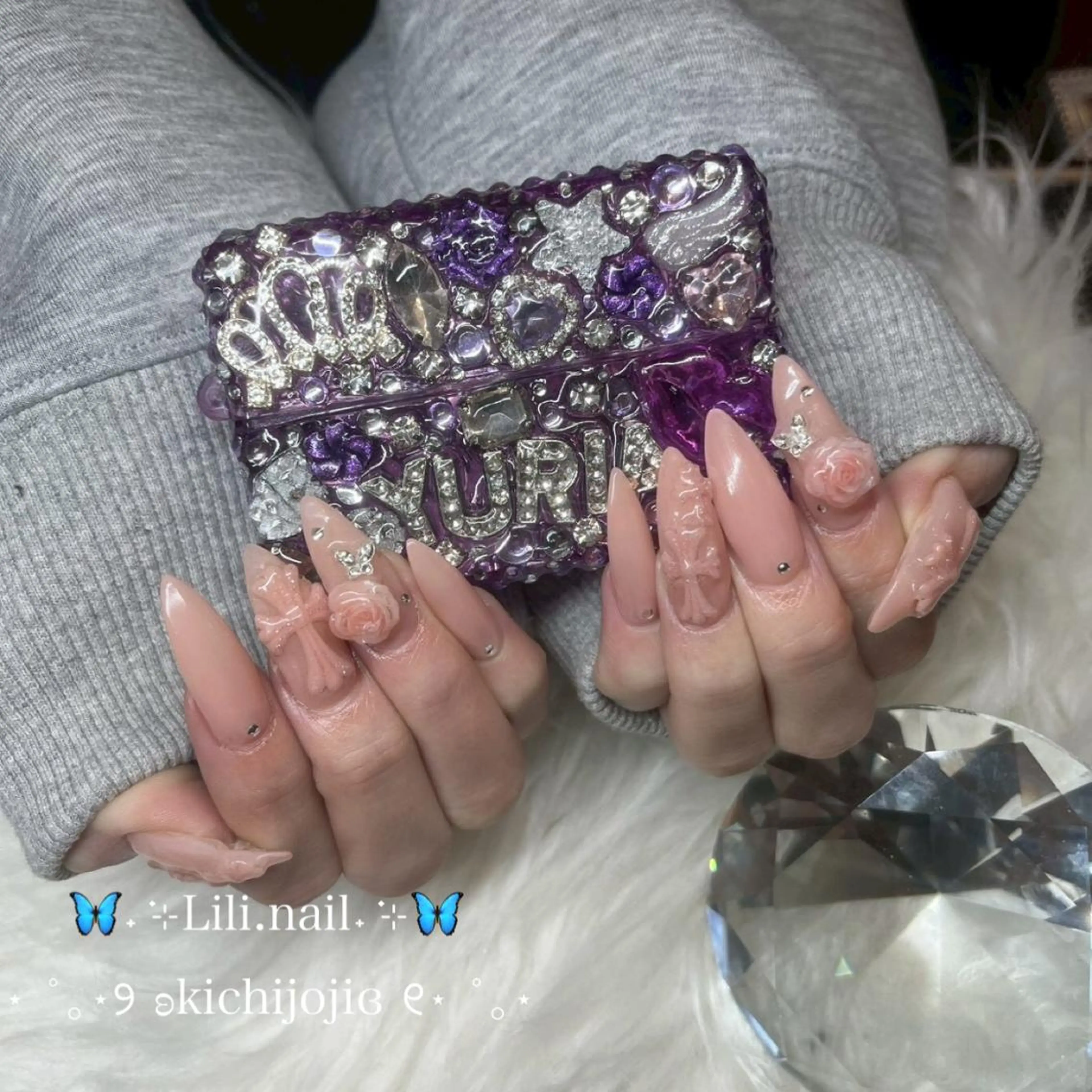 ネイル ハンドネイル フットネイル lili.nail y2k/長さ出しのネイルデザイン