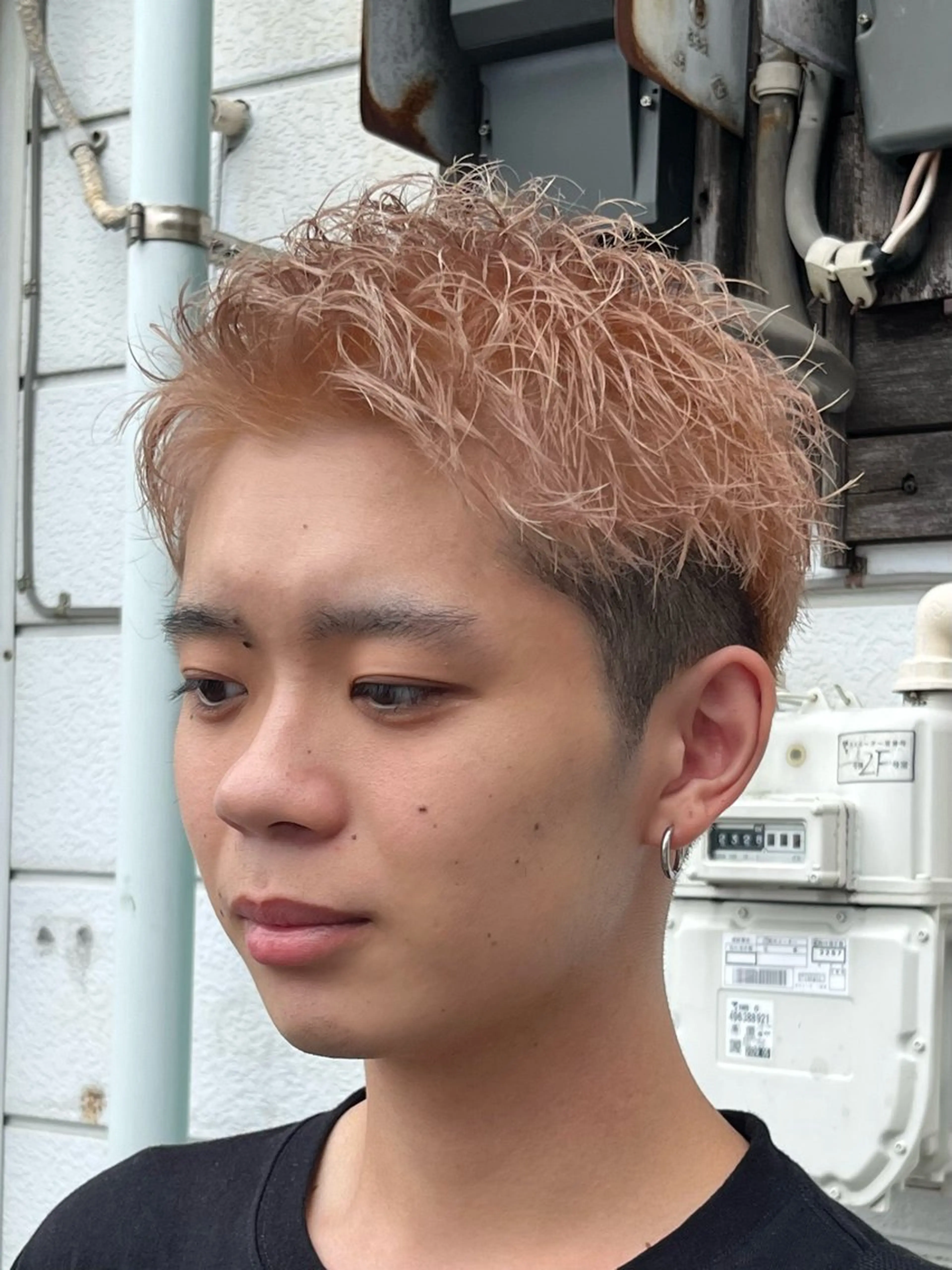 ショート カラー メンズ アップバング メンズハイトーン スパイキーショート ハイトーンカラー ショートヘア カット ヘアカラー トリートメント 【店長】メンズ職人 短髪　ハイトーン🔥のヘアスタイル