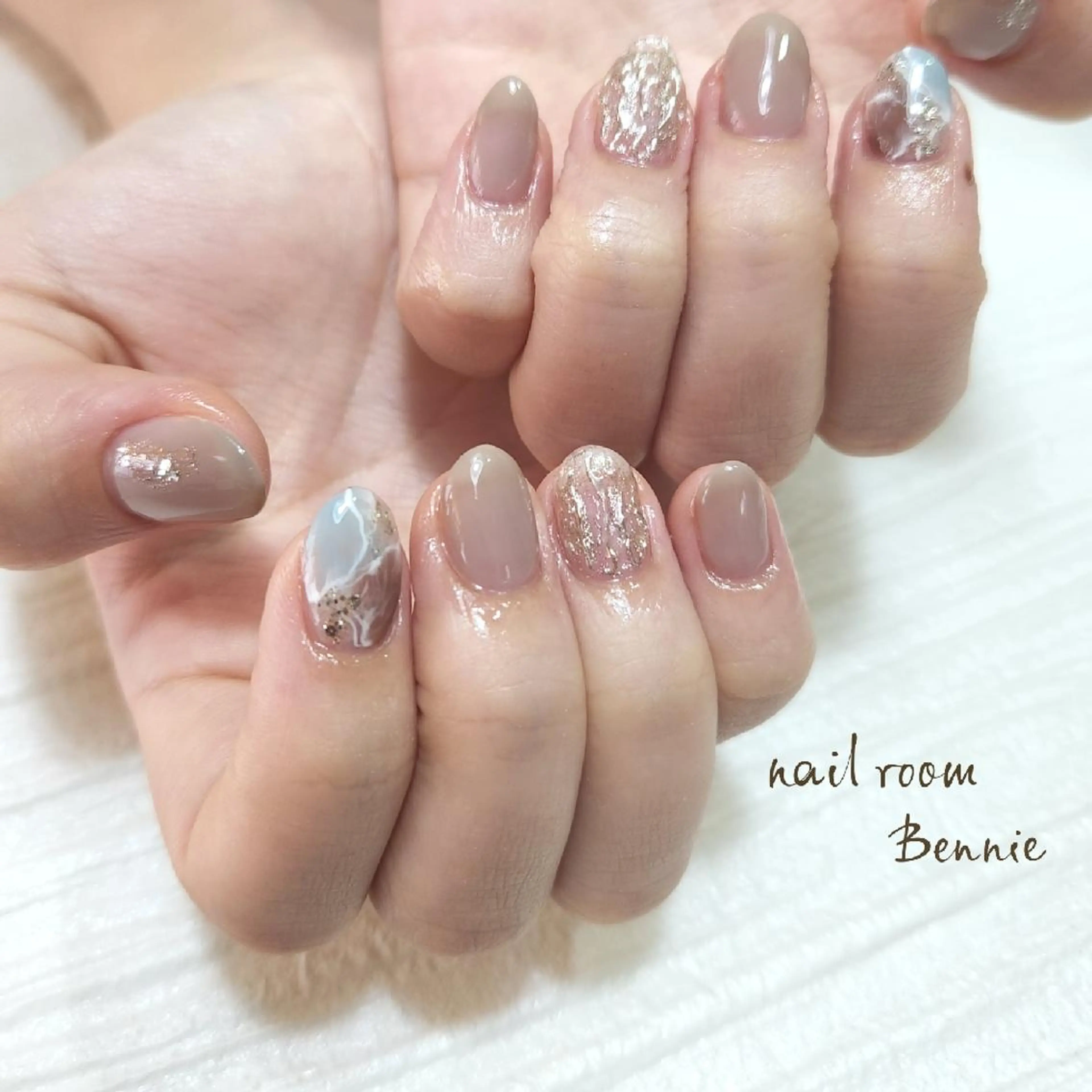 ネイル 大理石ネイル(マーブル) ミラーネイル ニュアンスネイル   BENNIEのネイルデザイン
