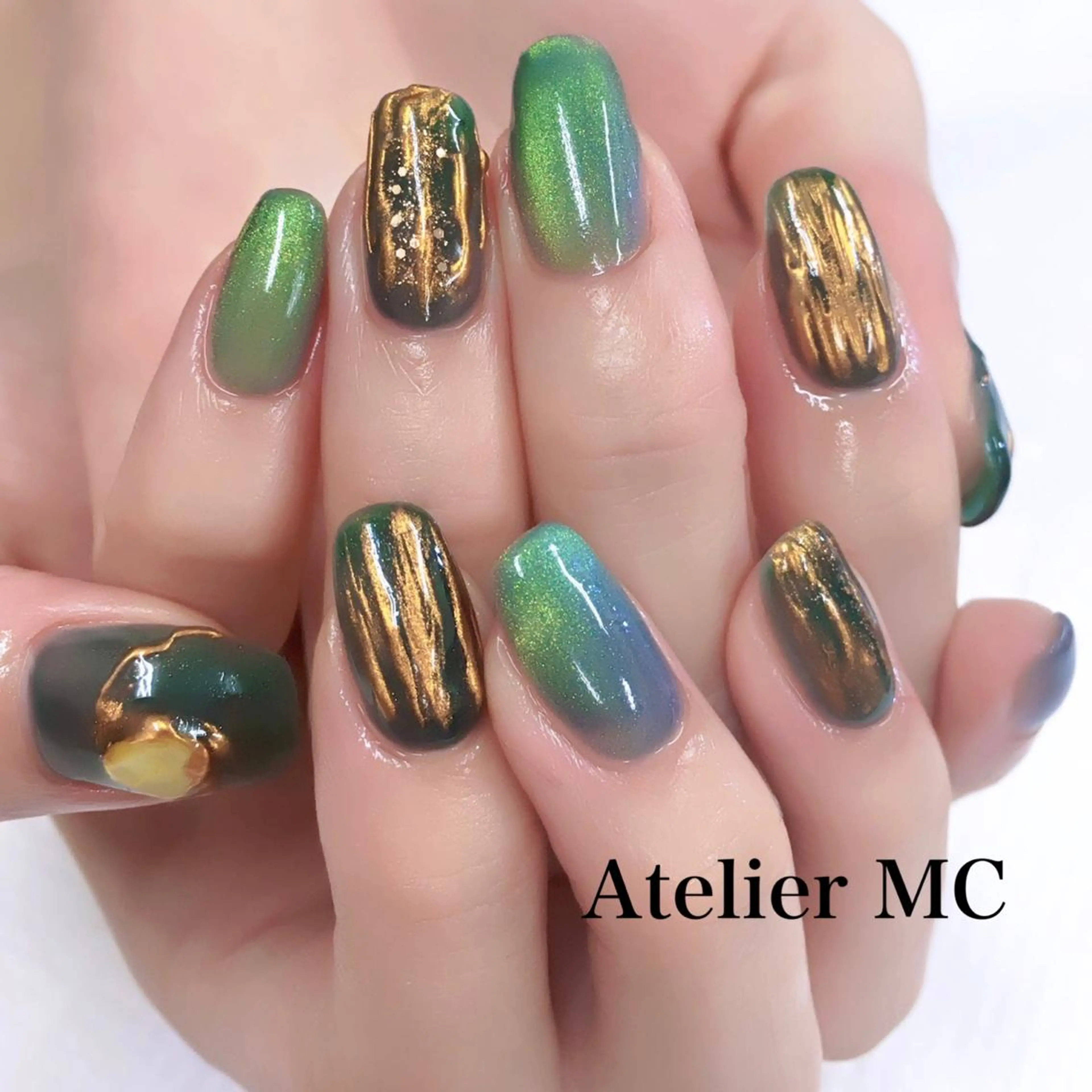 ネイル アトリエ エムシー 【新富町・東銀座】のネイルデザイン