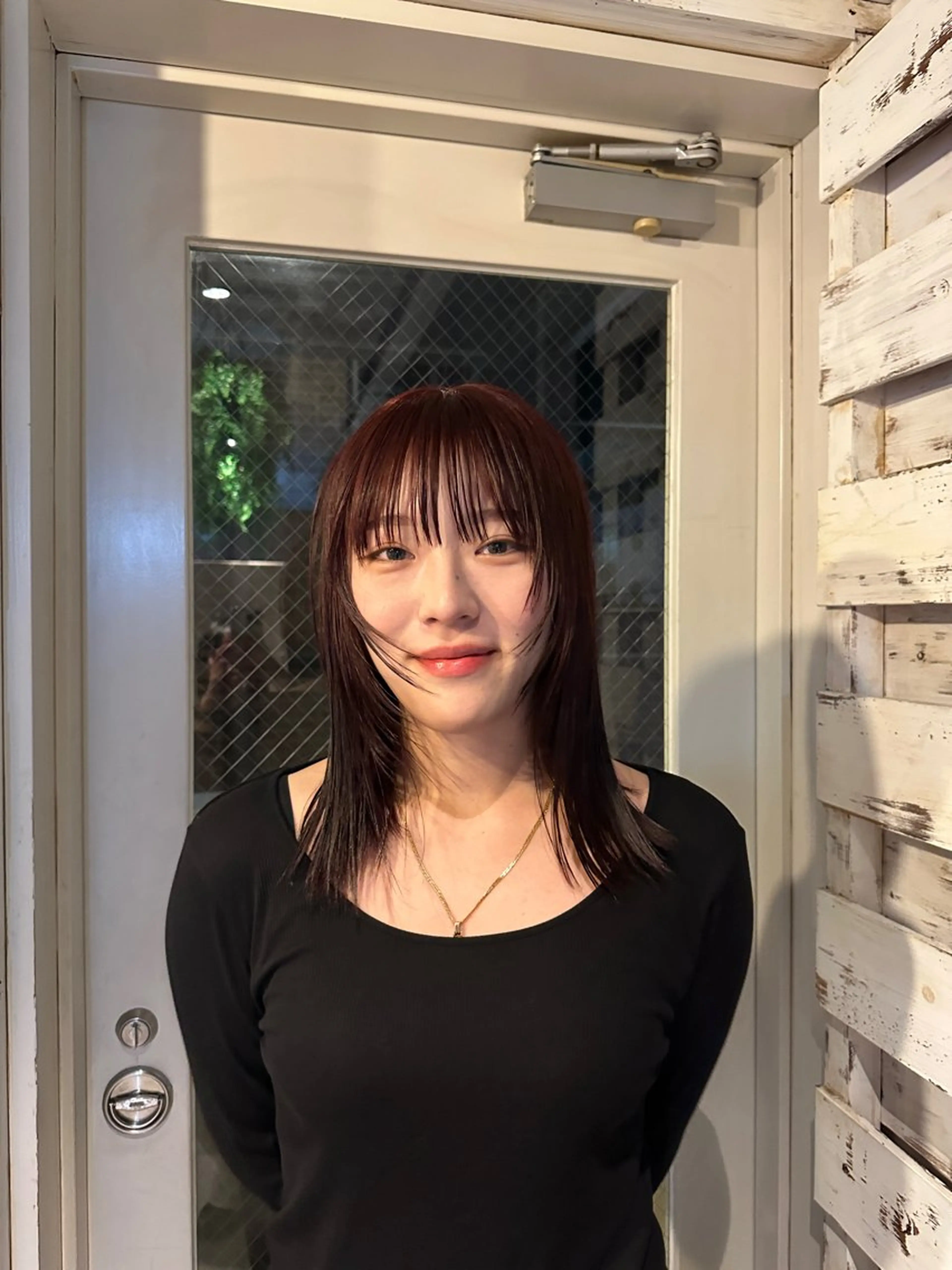 ミディアム Y U  Iのヘアスタイル