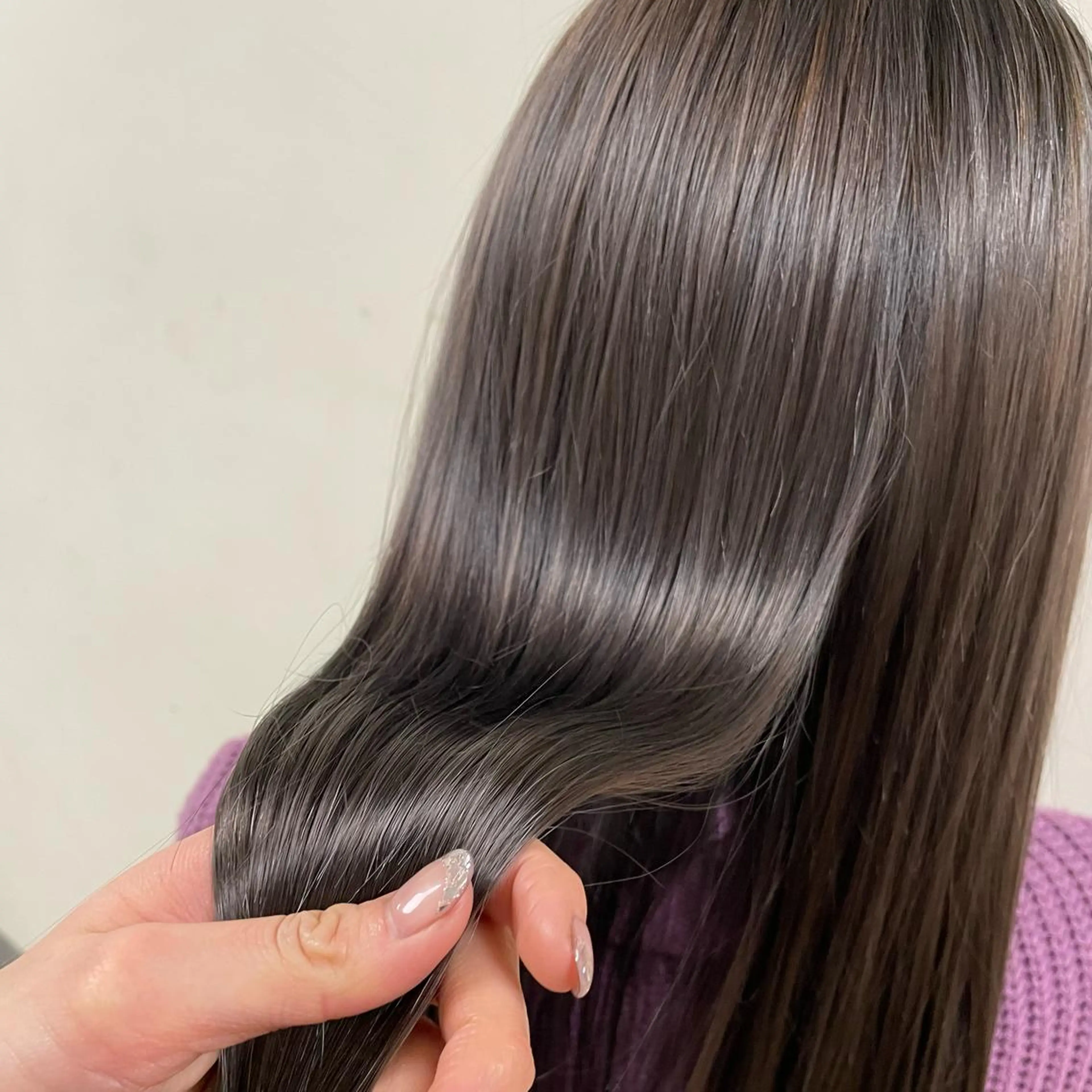 セミロング カラー ヘアアレンジ カット ヘアカラー 縮毛矯正 トリートメント maoブリーチ無し 似合わせカラーのヘアスタイル