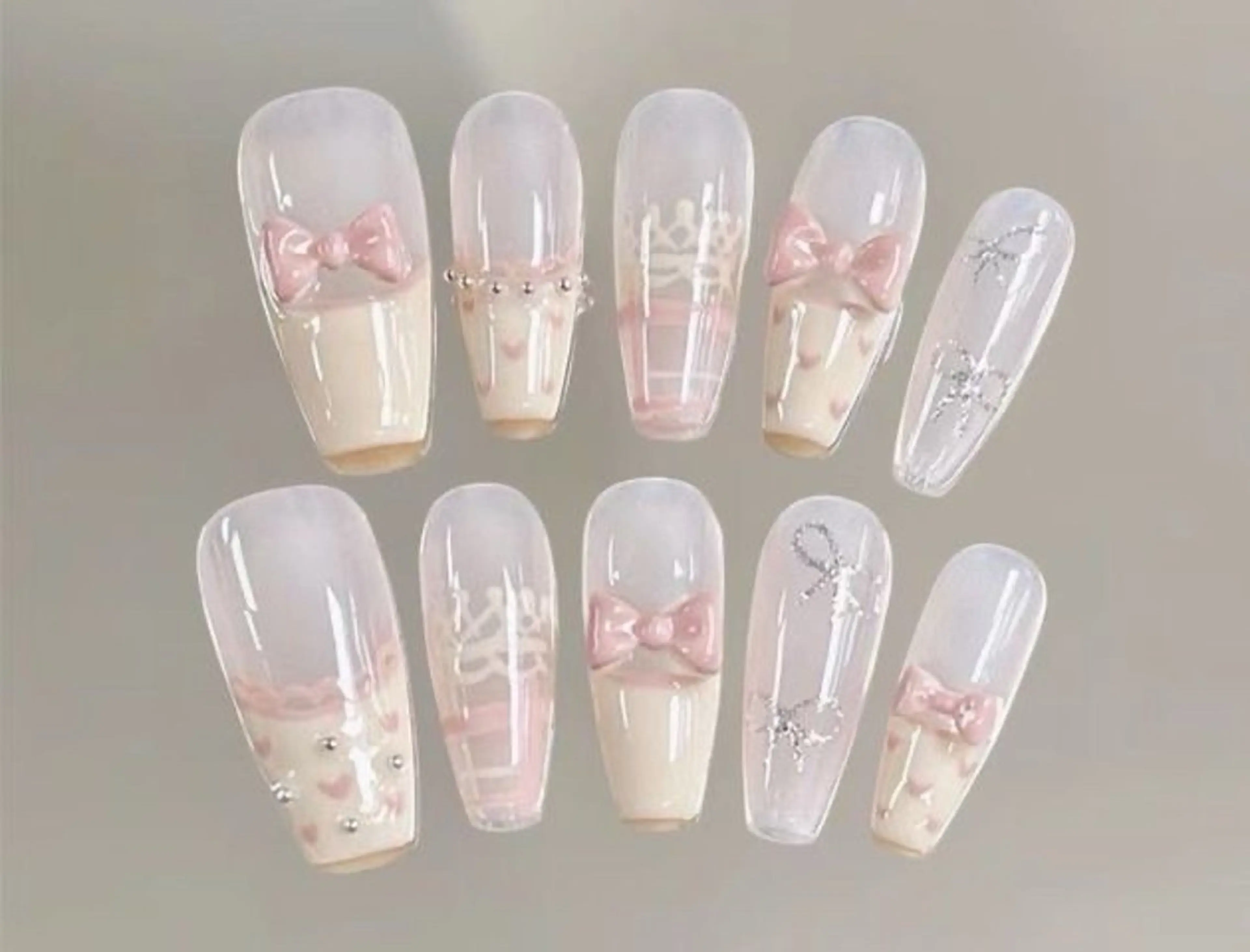 ネイル マグネットネイル ミラーネイル ネイルチップ 冬ネイル Lee Nailsのネイルデザイン