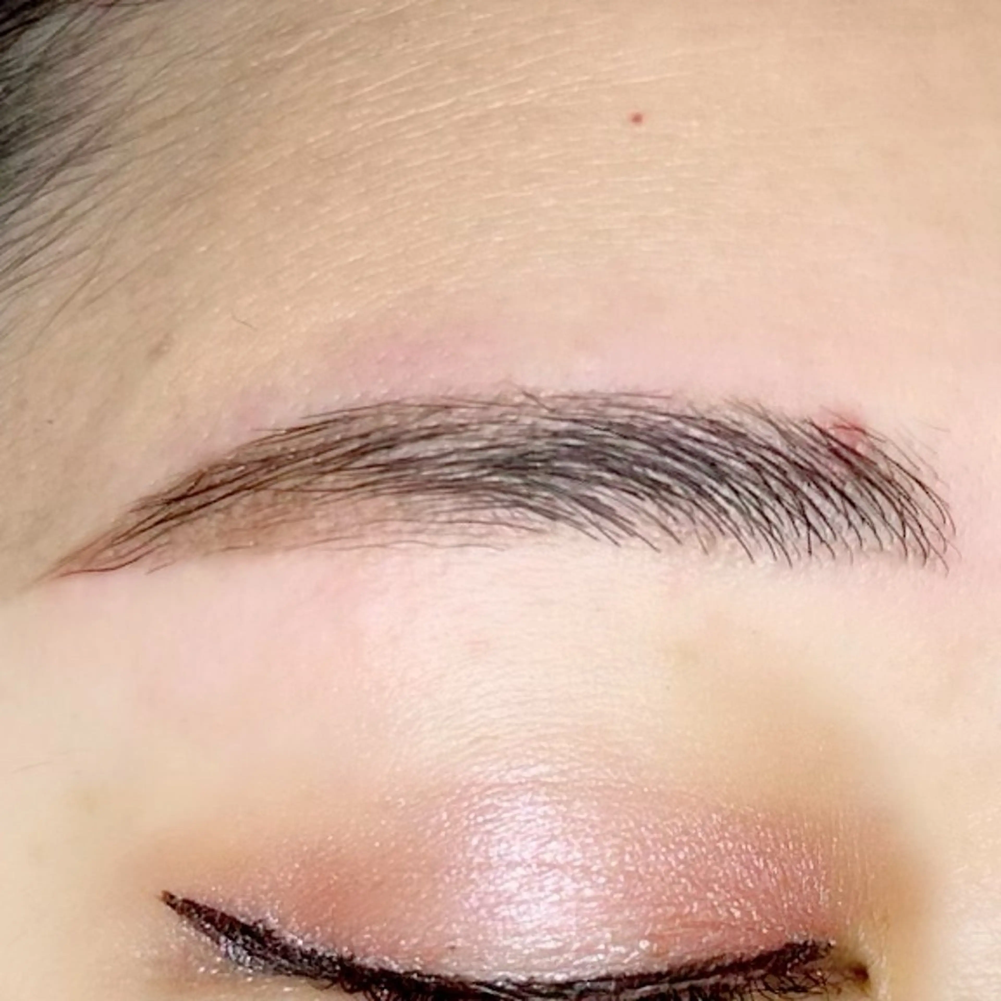 アイブロウ IRIS🫧 Ayaのマツエク・マツパデザイン