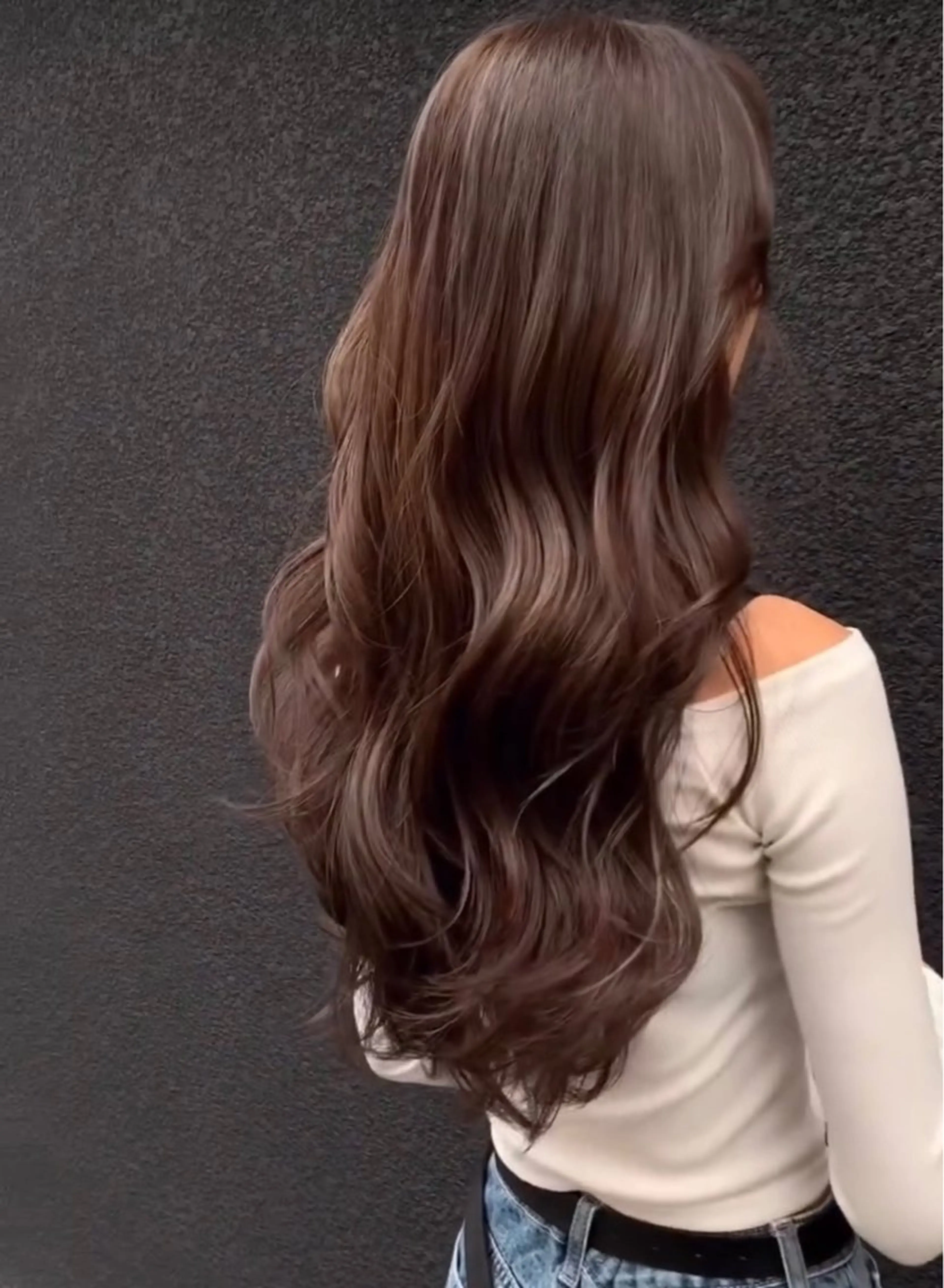 カラー Lowha(ローハ)所属・蓑島廉 ミノシマレンのヘアスタイル